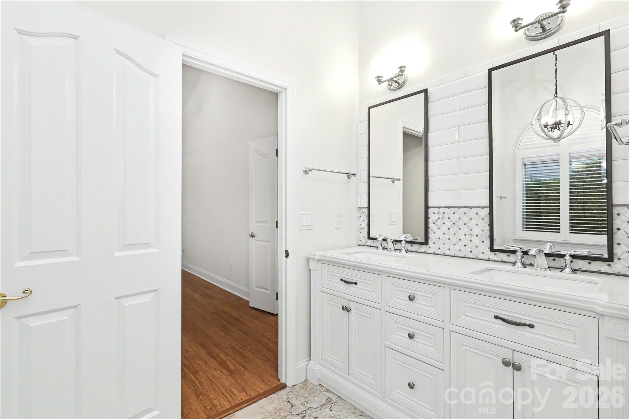 En suite Primary bath - 9931 Deer Spring Lane, Charlotte