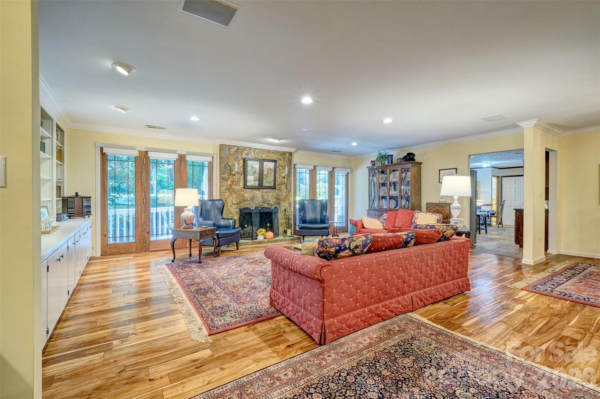 Single Family Residence at 70 Honeysuckle Woods, Lake Wylie, photo 6 of 44