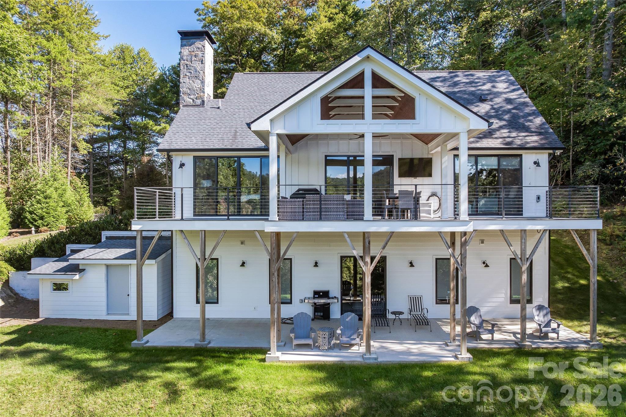 Single Family Residence at 108 Wolf Shoals Drive, Hendersonville, photo 31 of 35