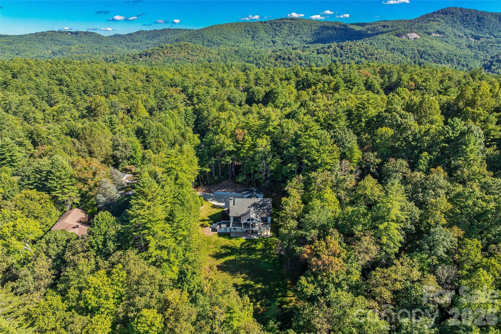 Single Family Residence at 108 Wolf Shoals Drive, Hendersonville, photo 32 of 35
