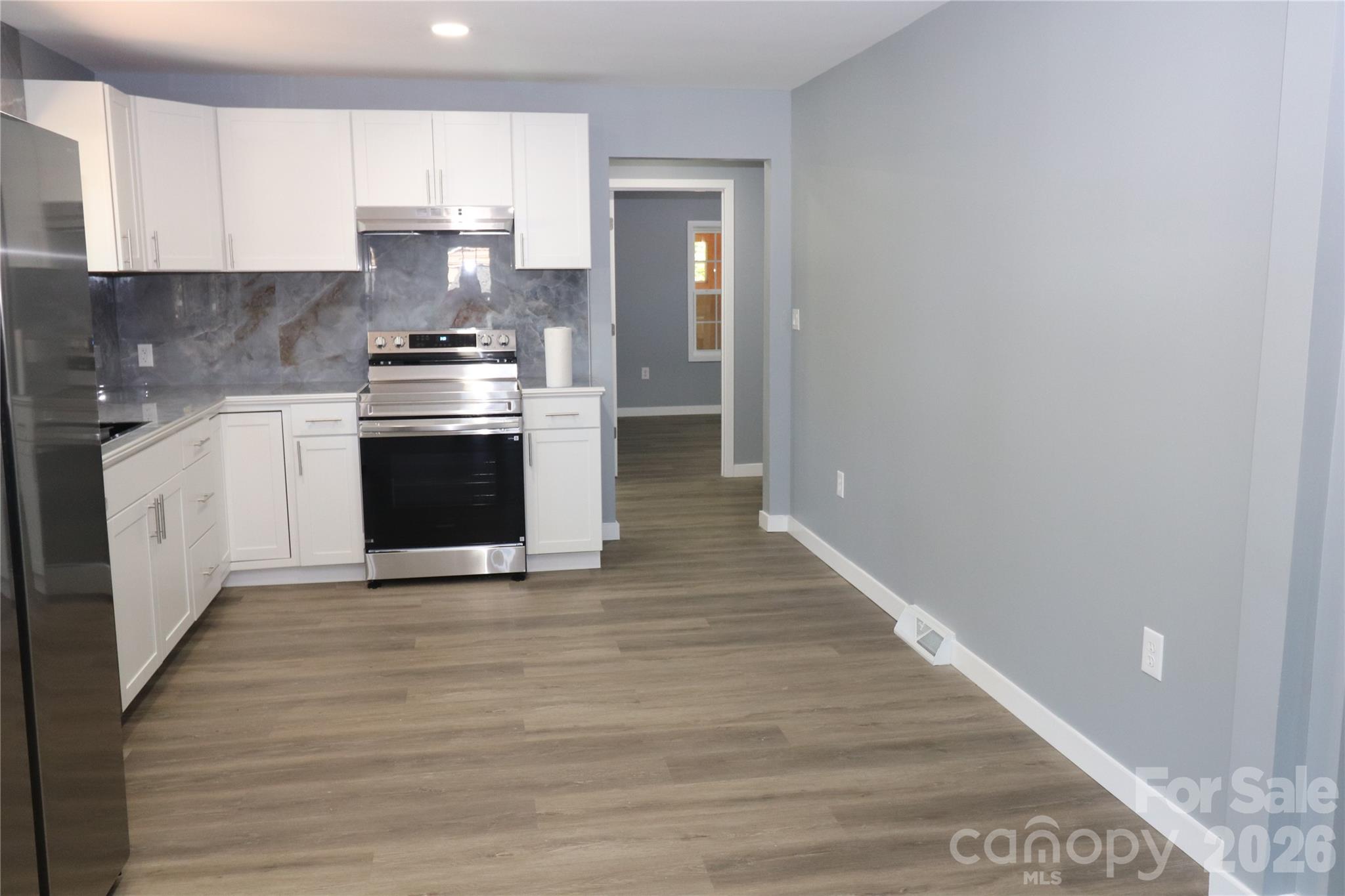 Single Family Residence at 78 Parrish Place SW, Concord, photo 7 of 26
