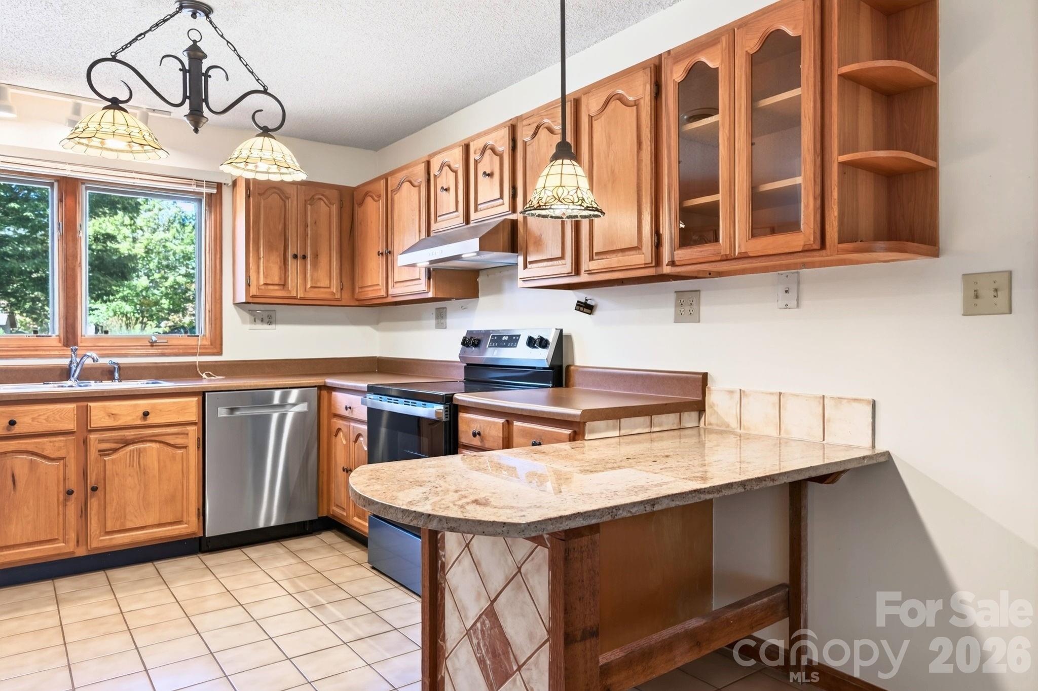 Townhouse at 15A Windflower Court, Asheville, photo 9 of 33