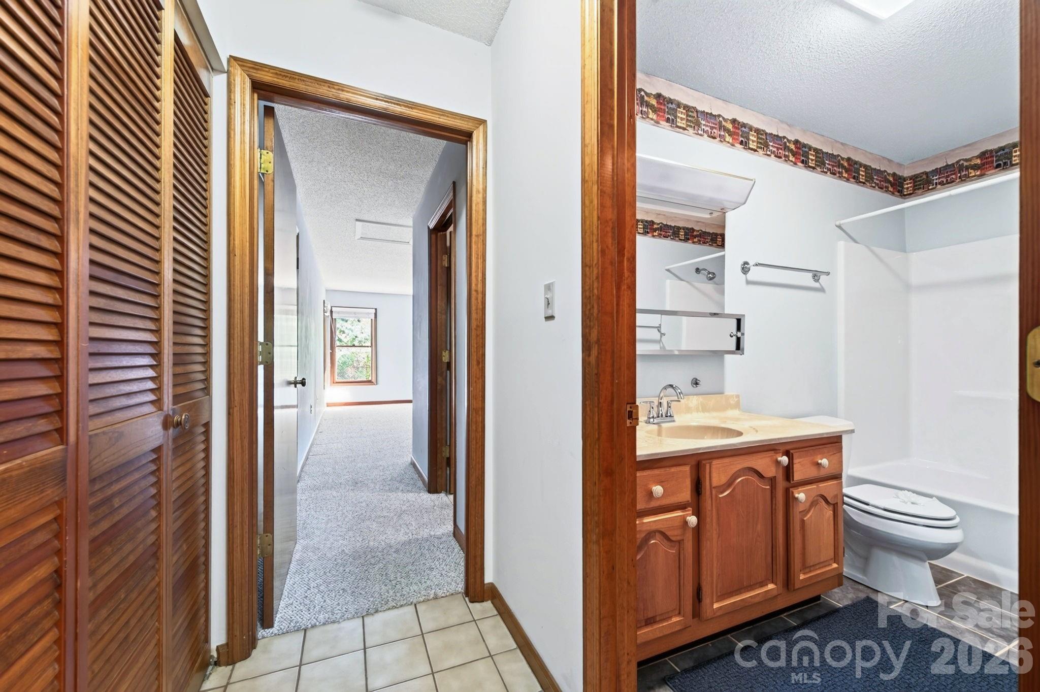 Townhouse at 15A Windflower Court, Asheville, photo 17 of 33