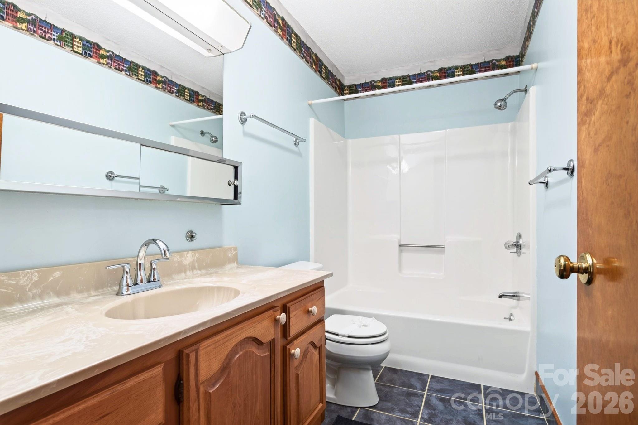 Townhouse at 15A Windflower Court, Asheville, photo 18 of 33