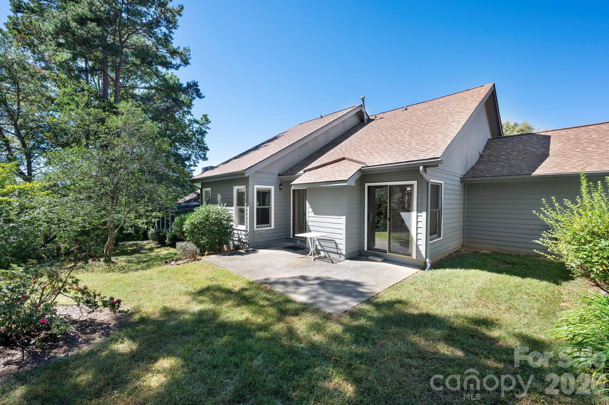 Townhouse at 15A Windflower Court, Asheville, photo 24 of 33