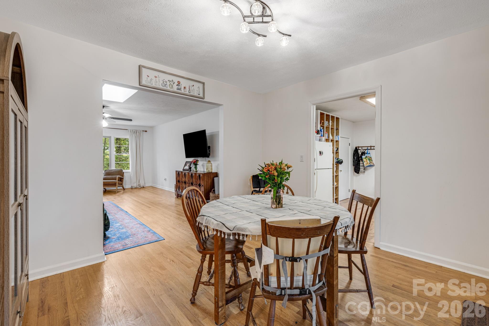 Single Family Residence at 3238 Debbie Drive, Hendersonville, photo 11 of 43