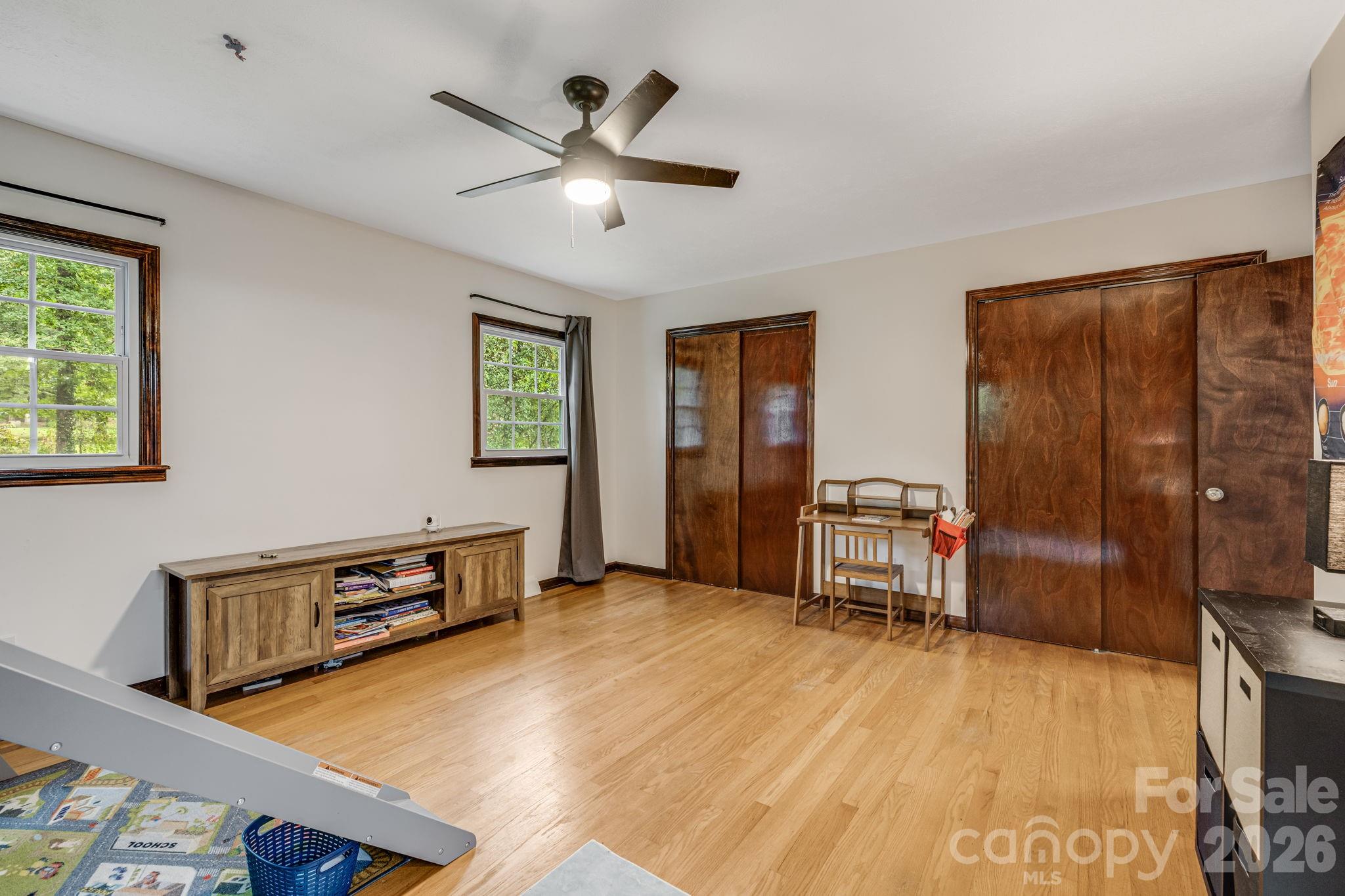 Single Family Residence at 3238 Debbie Drive, Hendersonville, photo 22 of 43