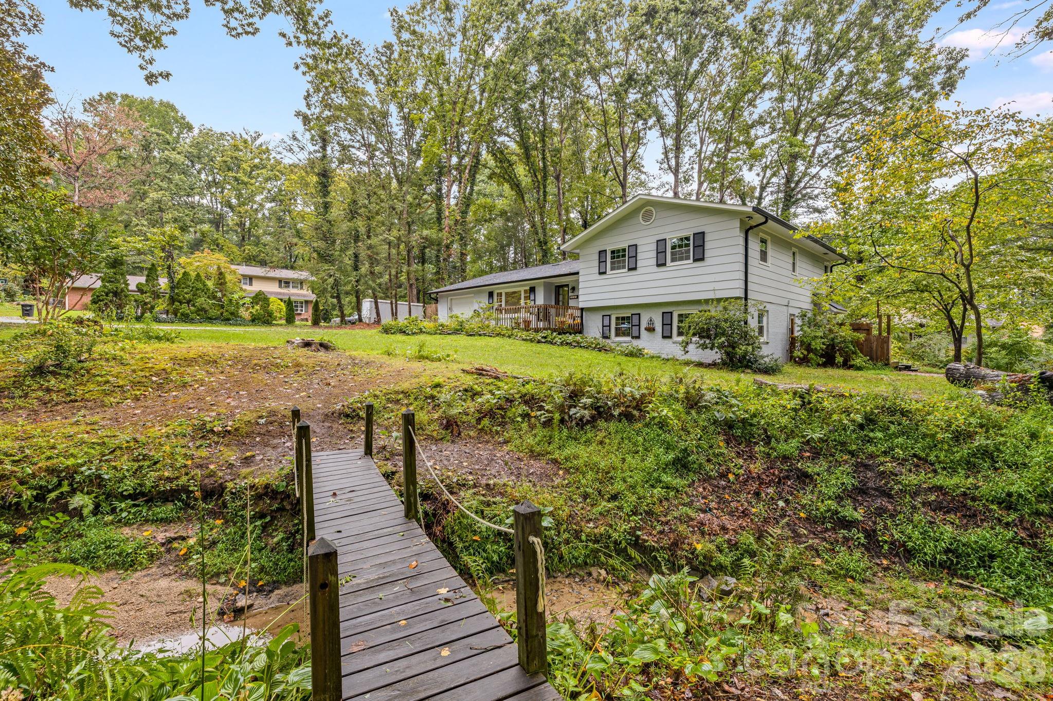 Single Family Residence at 3238 Debbie Drive, Hendersonville, photo 43 of 43