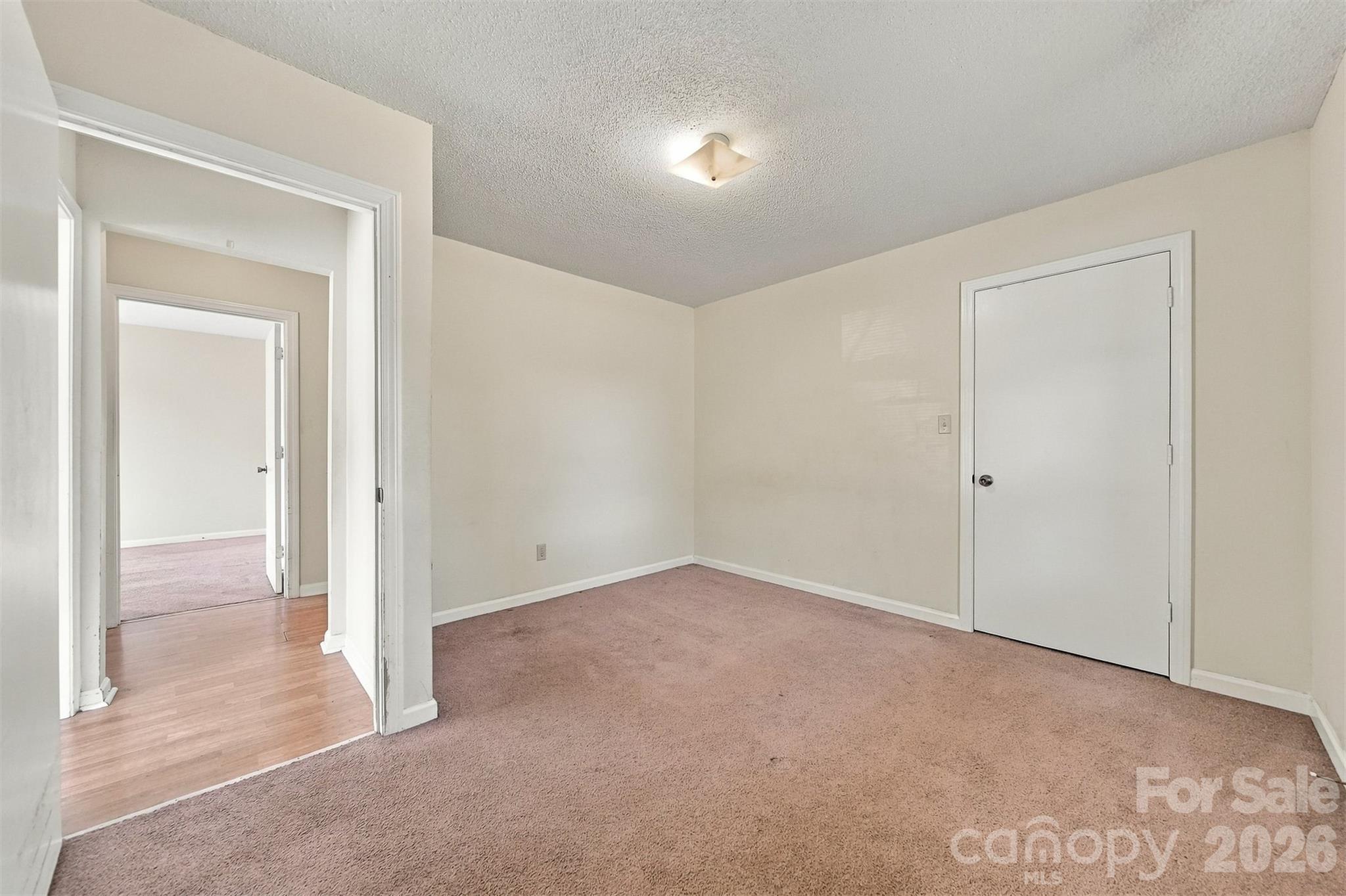 Single Family Residence at 425 Heritage Farm Road, Hickory, photo 16 of 23