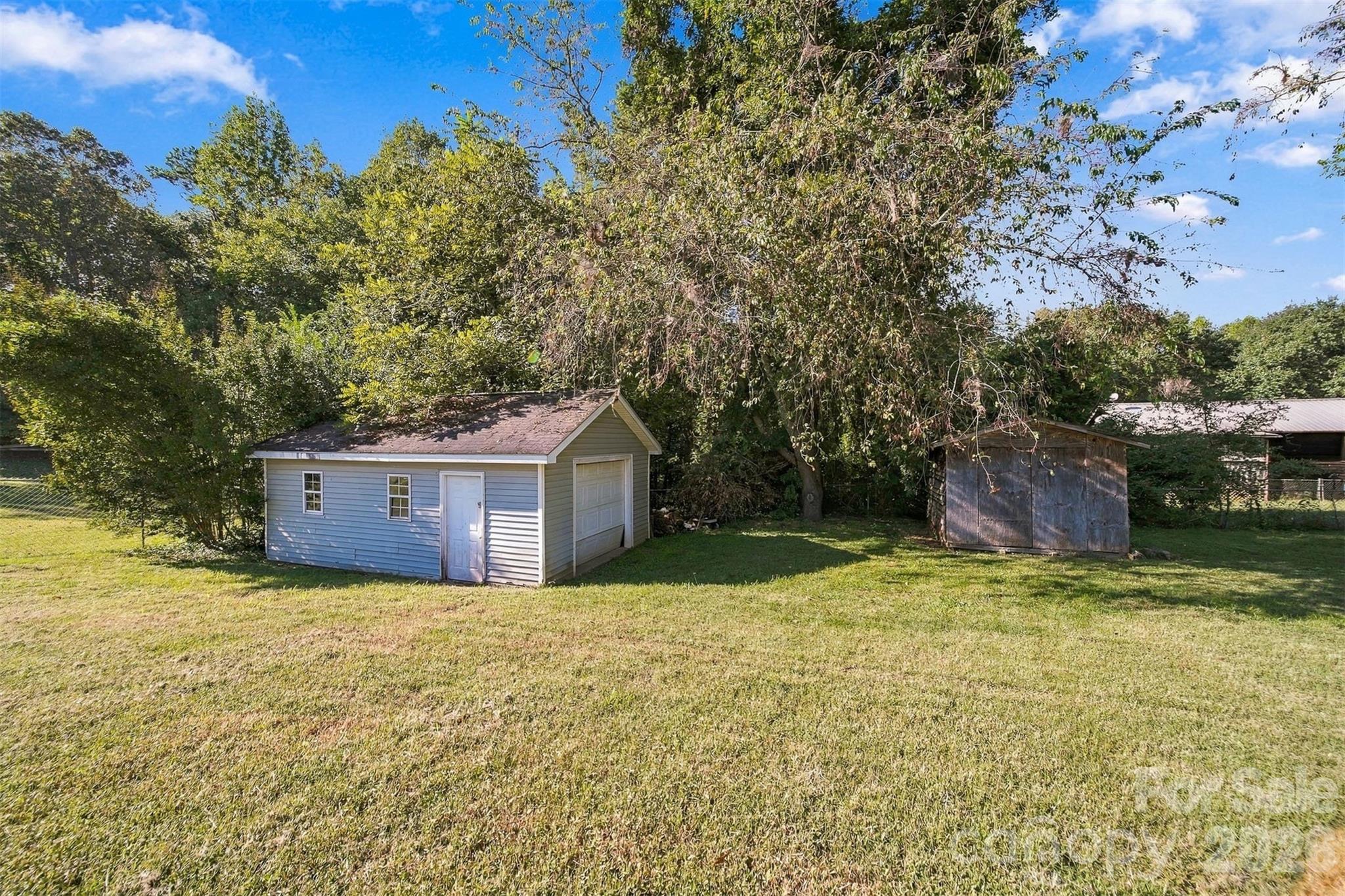 Single Family Residence at 425 Heritage Farm Road, Hickory, photo 23 of 23