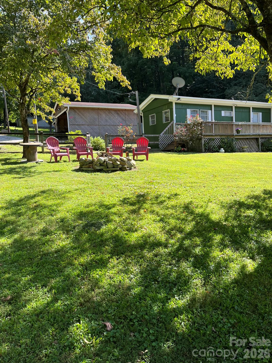 Sit by the fire on a cool fall evening - 987 Angelwood Lane, Hendersonville