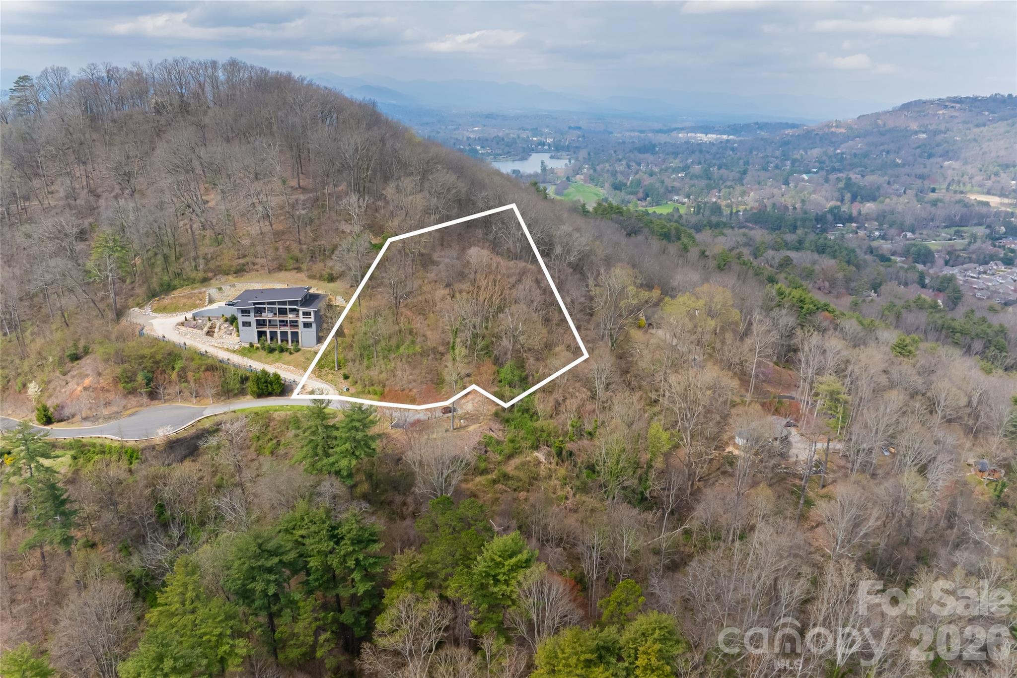 32 Grovepoint Way