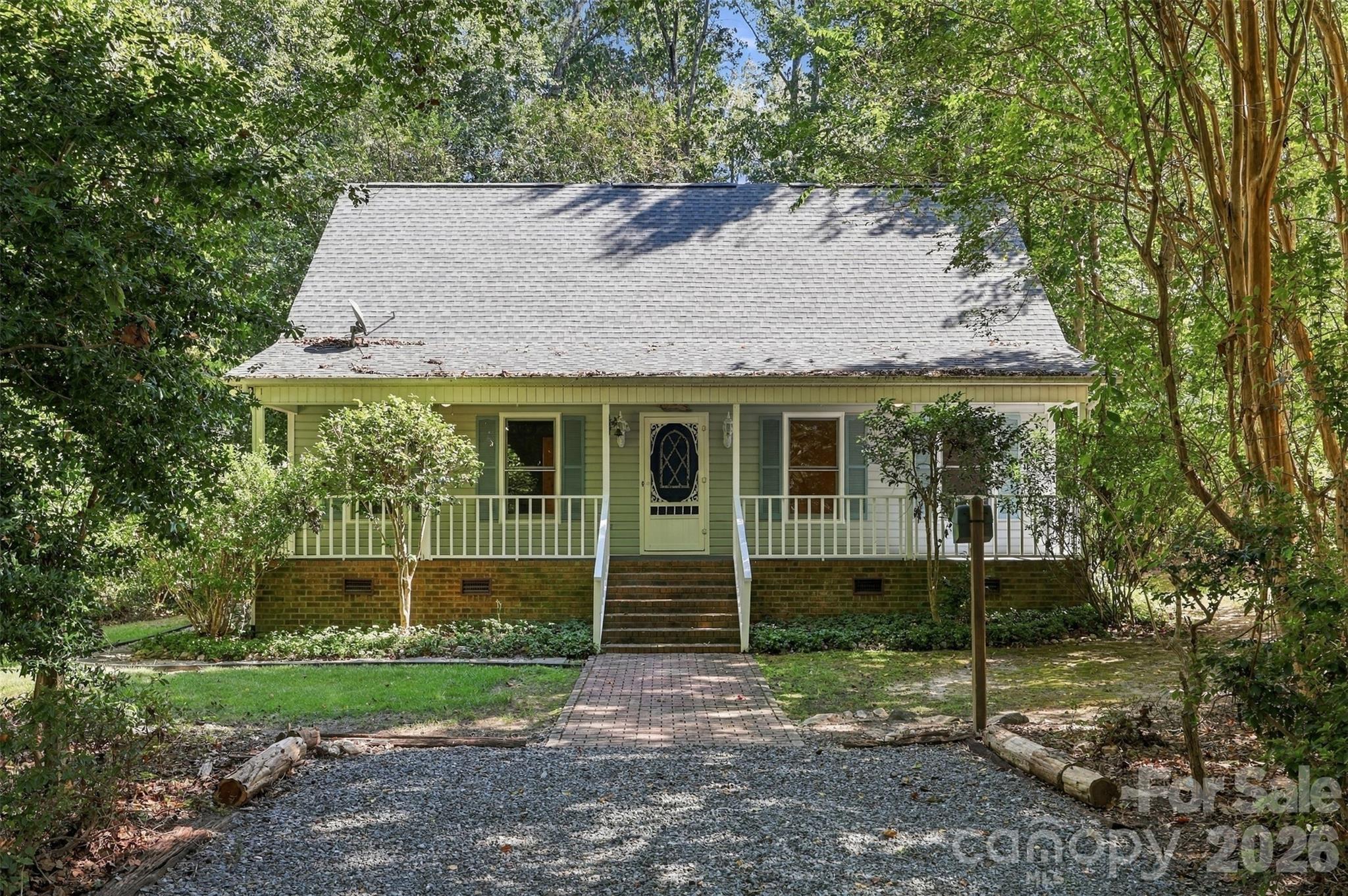 Single Family Residence at 4985 Creek Court, Rock Hill, photo 2 of 46