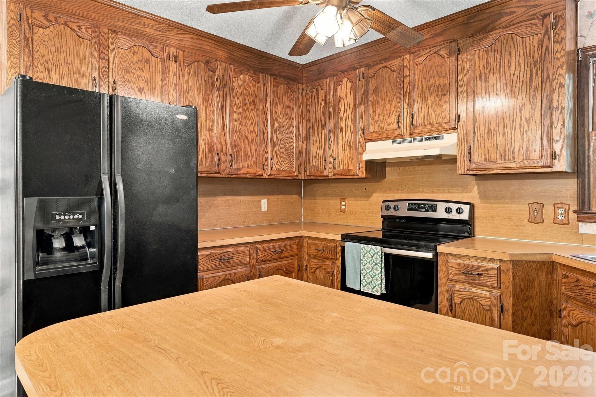 Single Family Residence at 4985 Creek Court, Rock Hill, photo 12 of 46