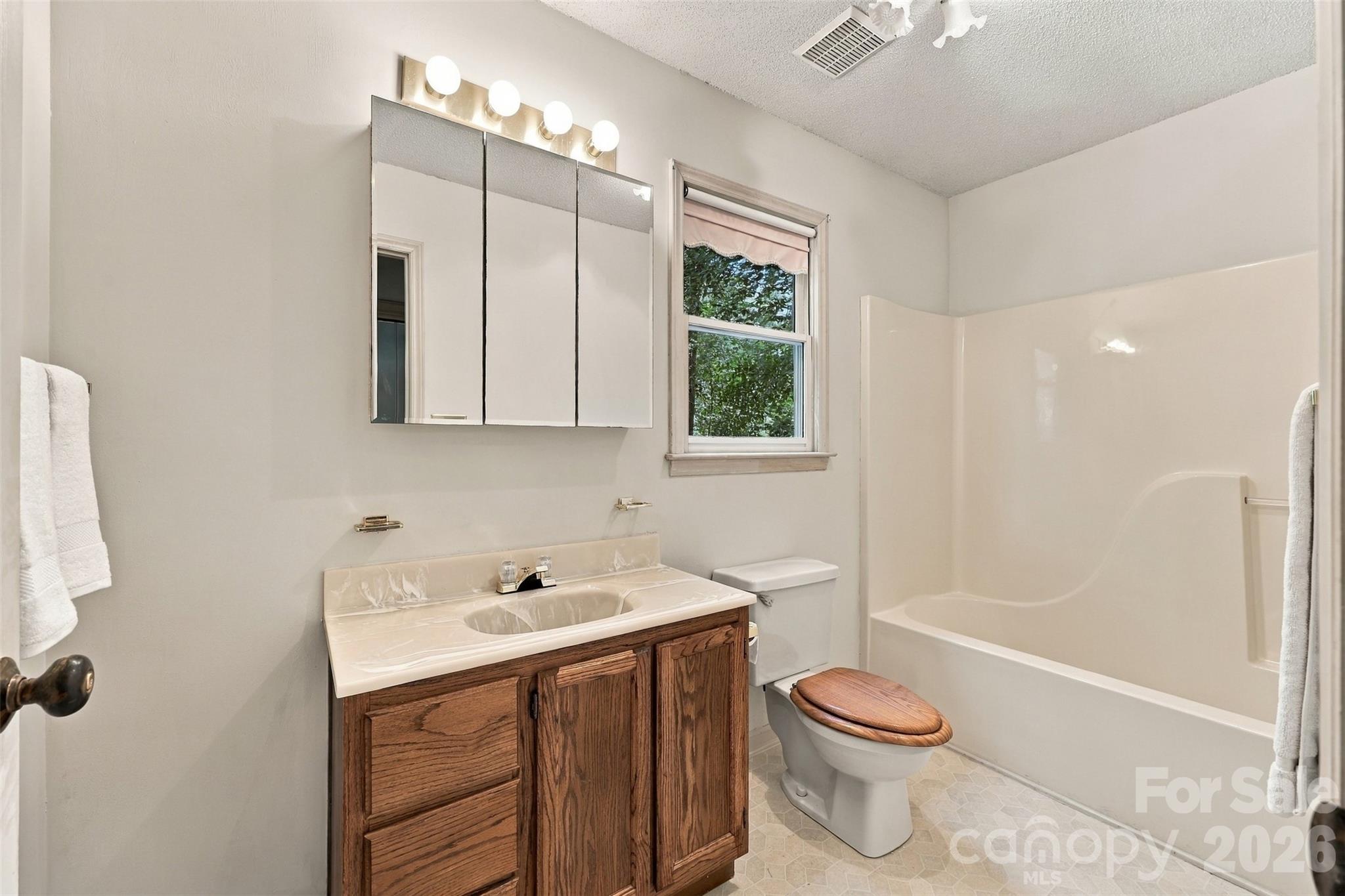 Single Family Residence at 4985 Creek Court, Rock Hill, photo 28 of 46