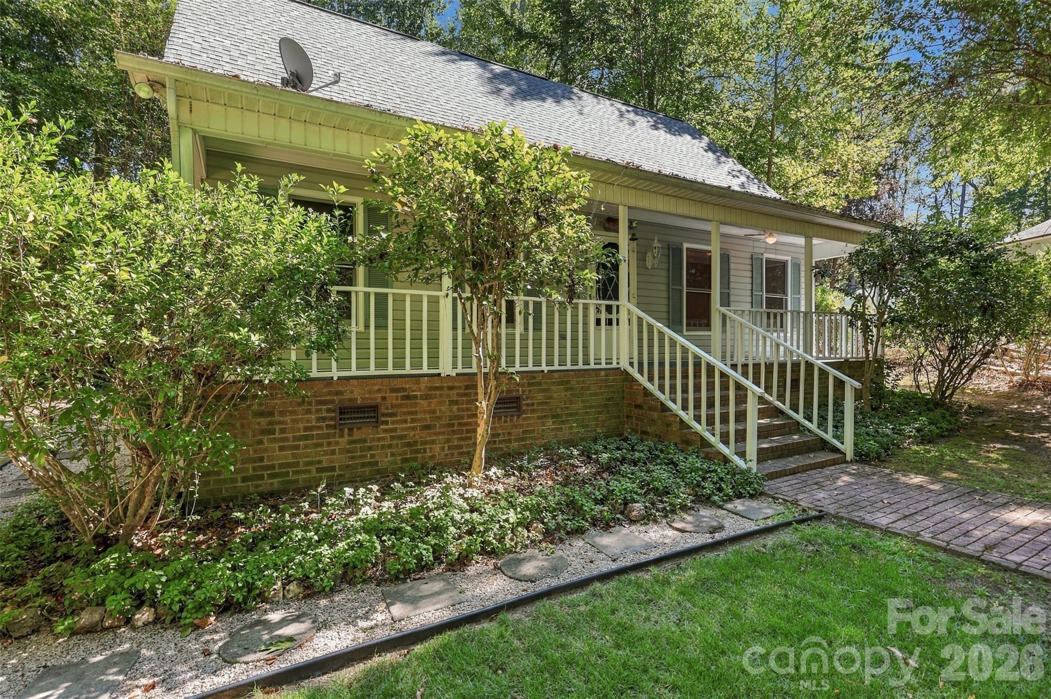 4985 Creek Court