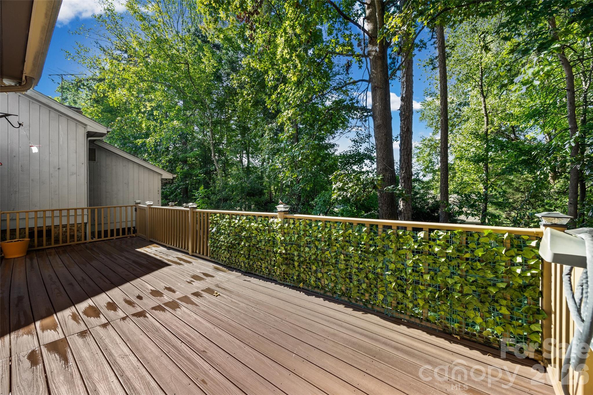 Single Family Residence at 18 Shipmaster Court, Lake Wylie, photo 18 of 27