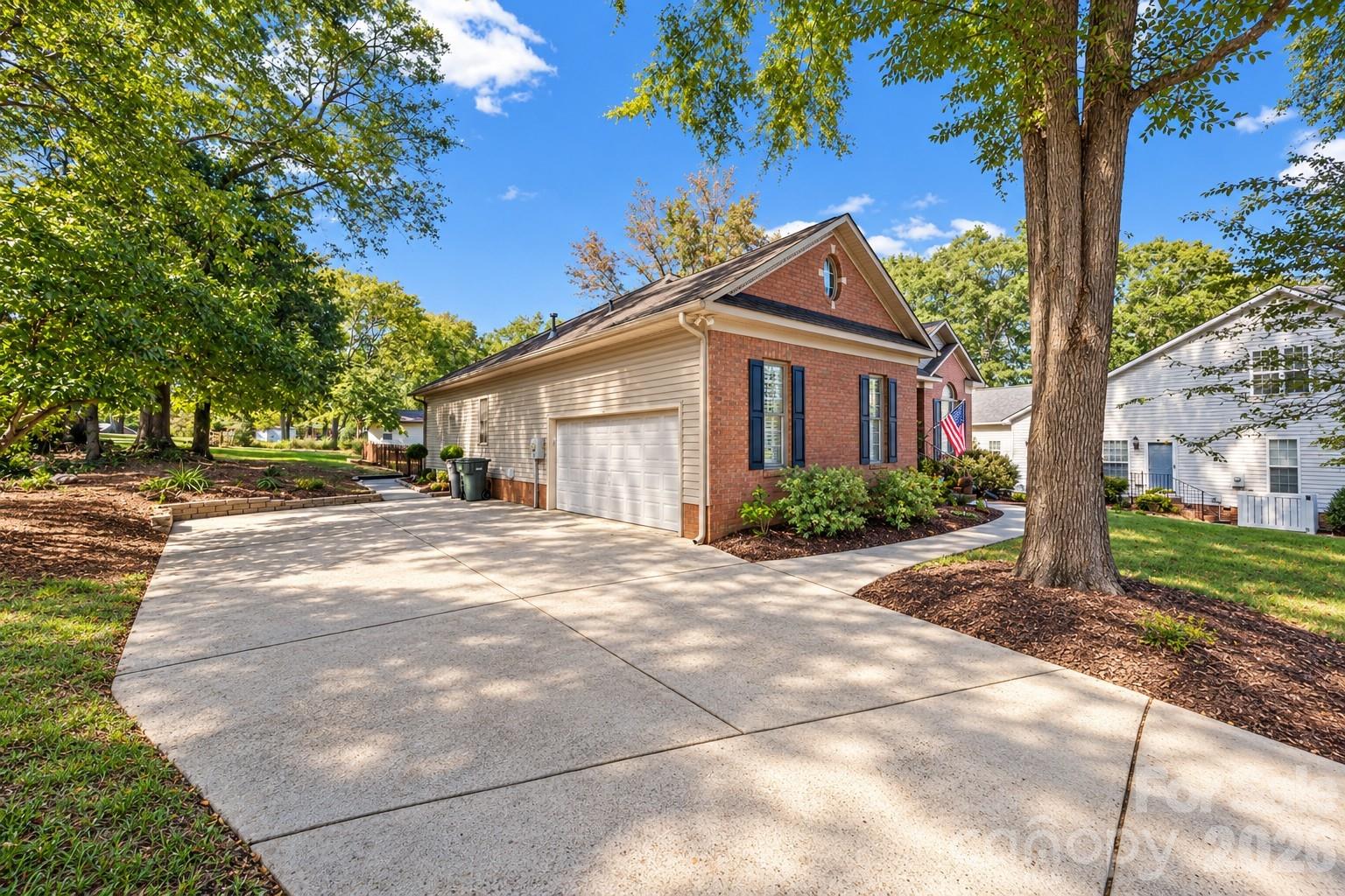 Single Family Residence at 5650 Landale Court NW, Concord, photo 26 of 31