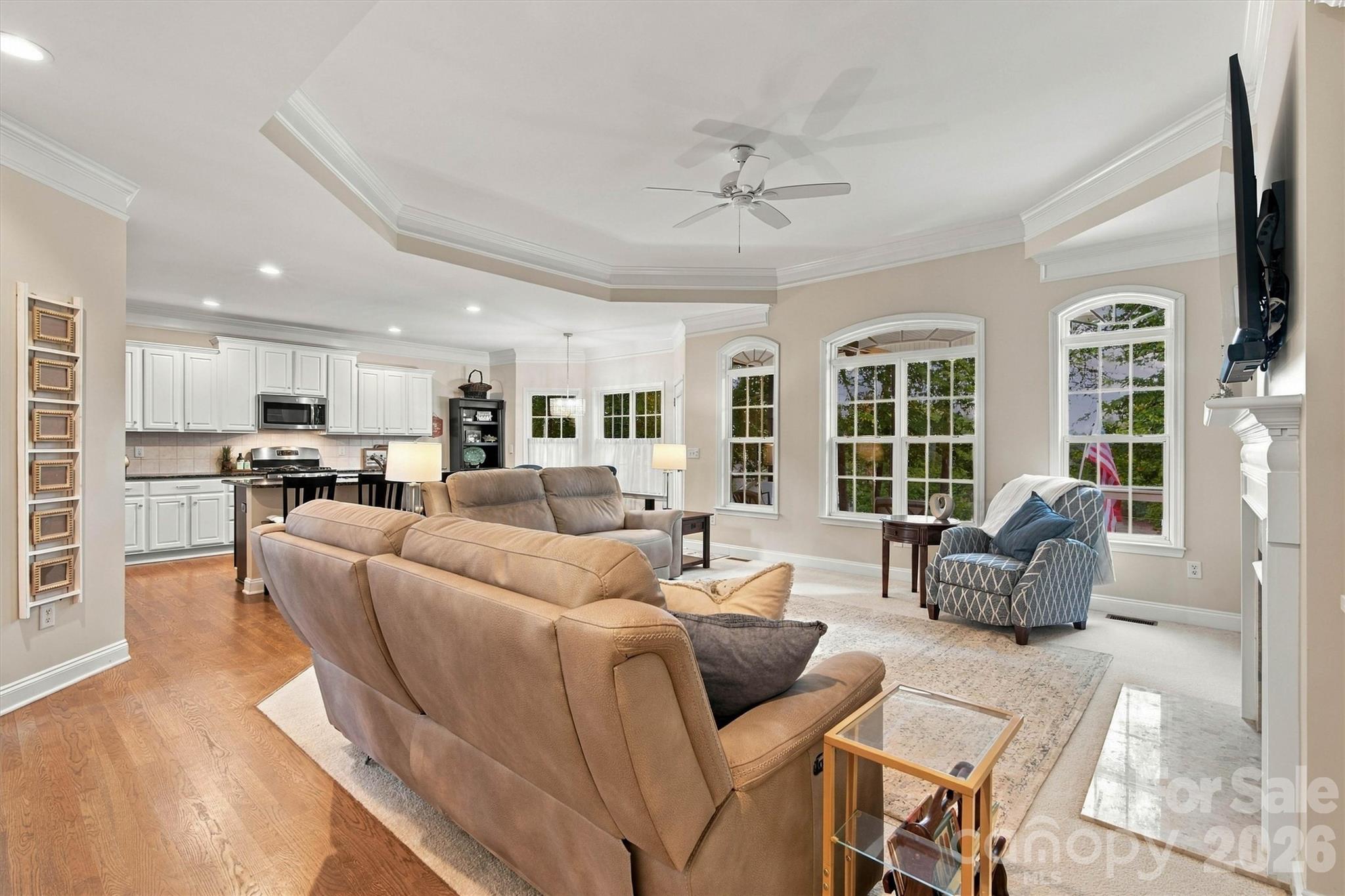 Single Family Residence at 1550 Valhalla Drive, Denver, photo 10 of 41