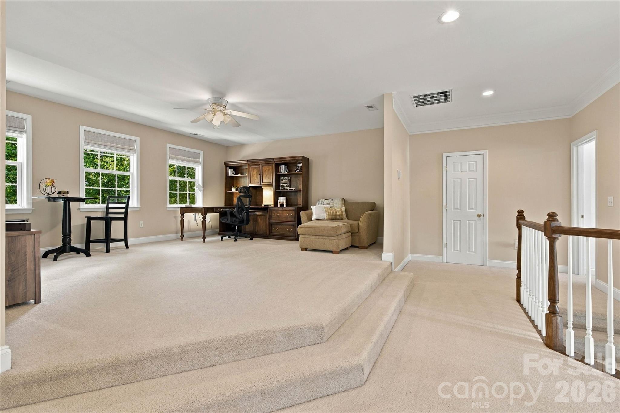 Single Family Residence at 1550 Valhalla Drive, Denver, photo 23 of 41