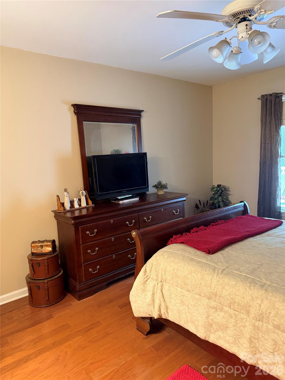 Townhouse at 433 19th Avenue Court NE, Hickory, photo 12 of 23