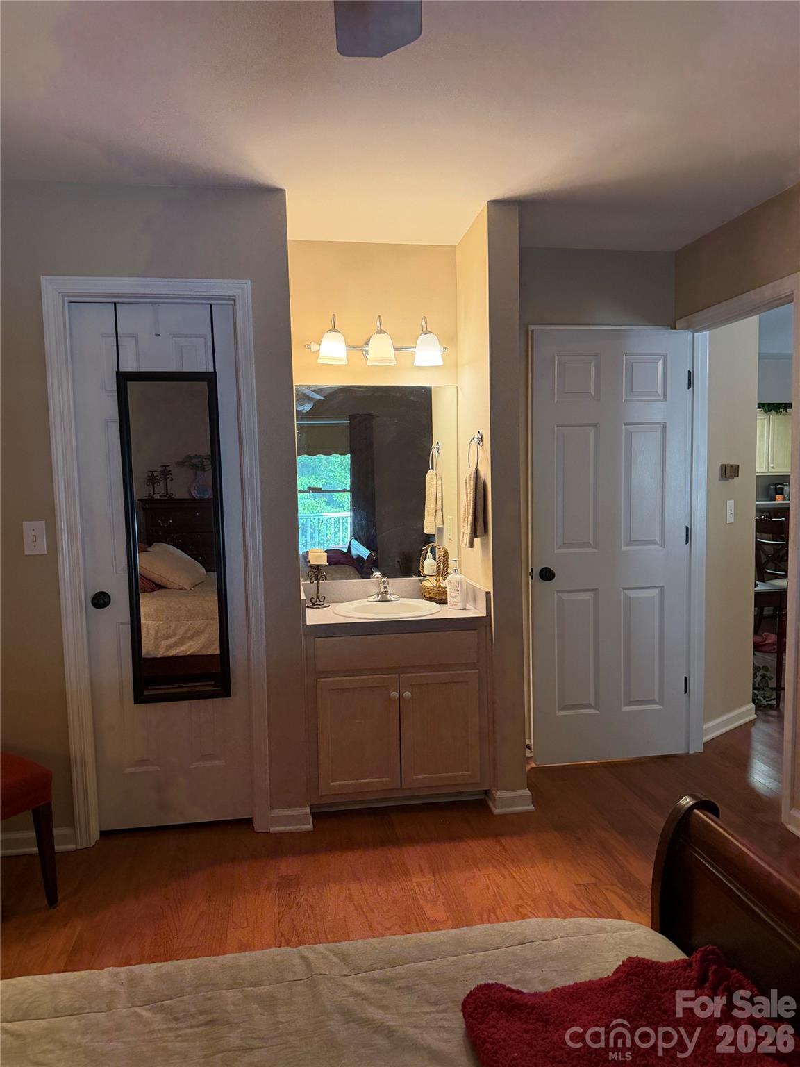 Townhouse at 433 19th Avenue Court NE, Hickory, photo 13 of 23