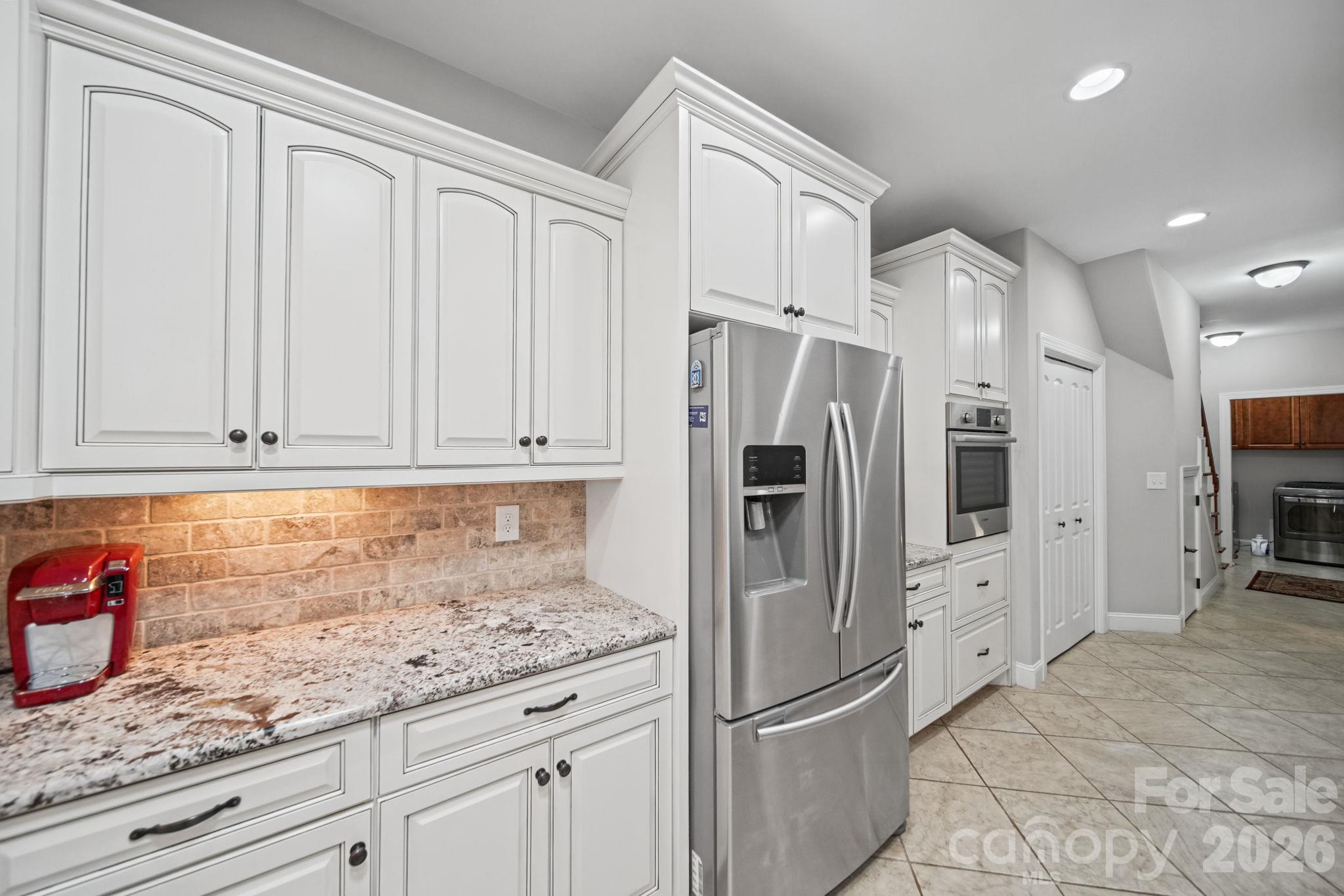 Kitchen - 2367 Stardust Court, Denver