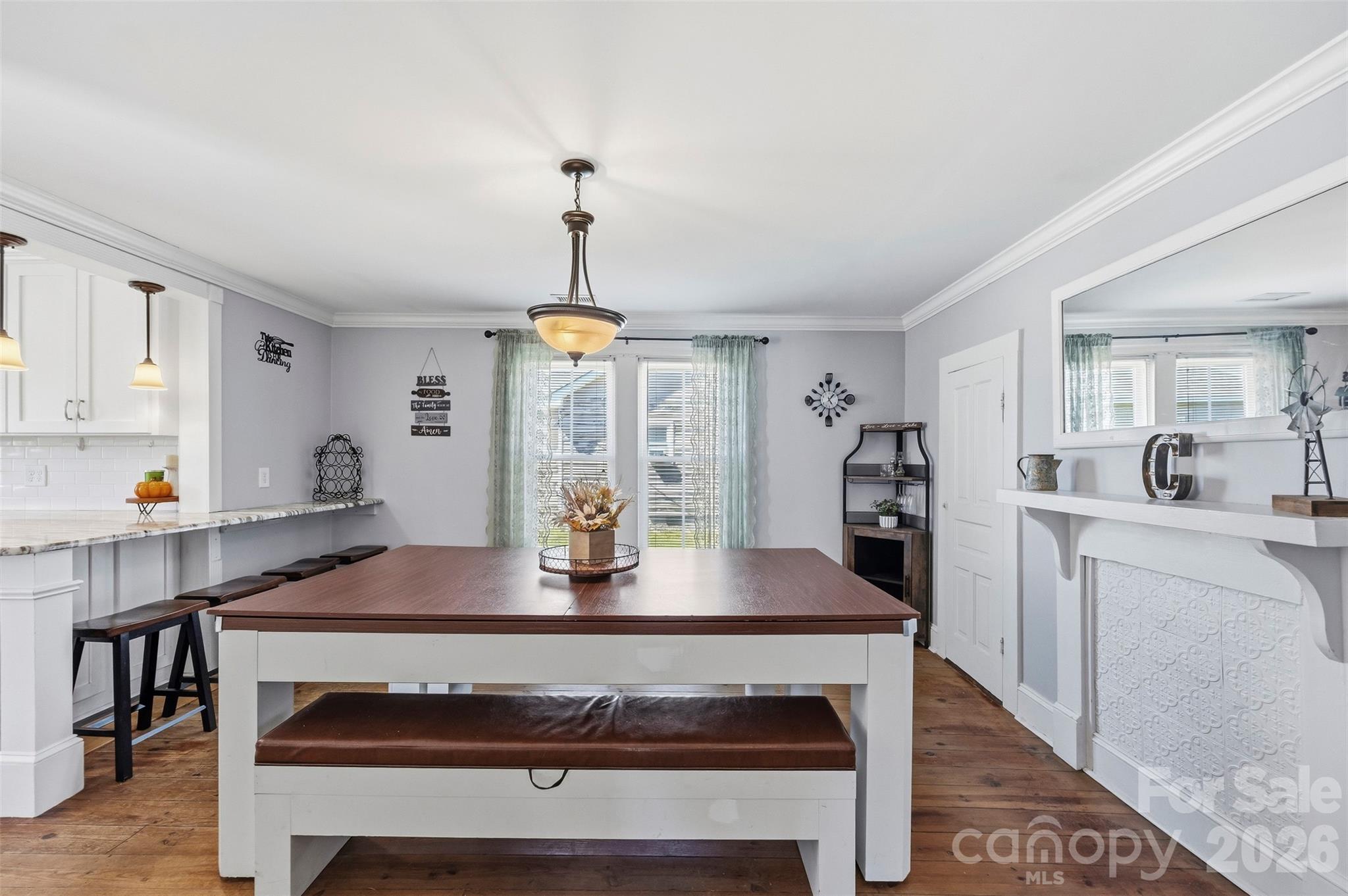 Dining room - 322 E Main Street, Maiden