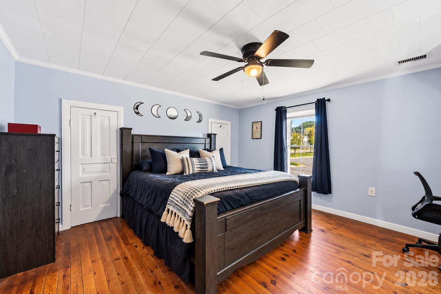 Primary bedroom - 322 E Main Street, Maiden