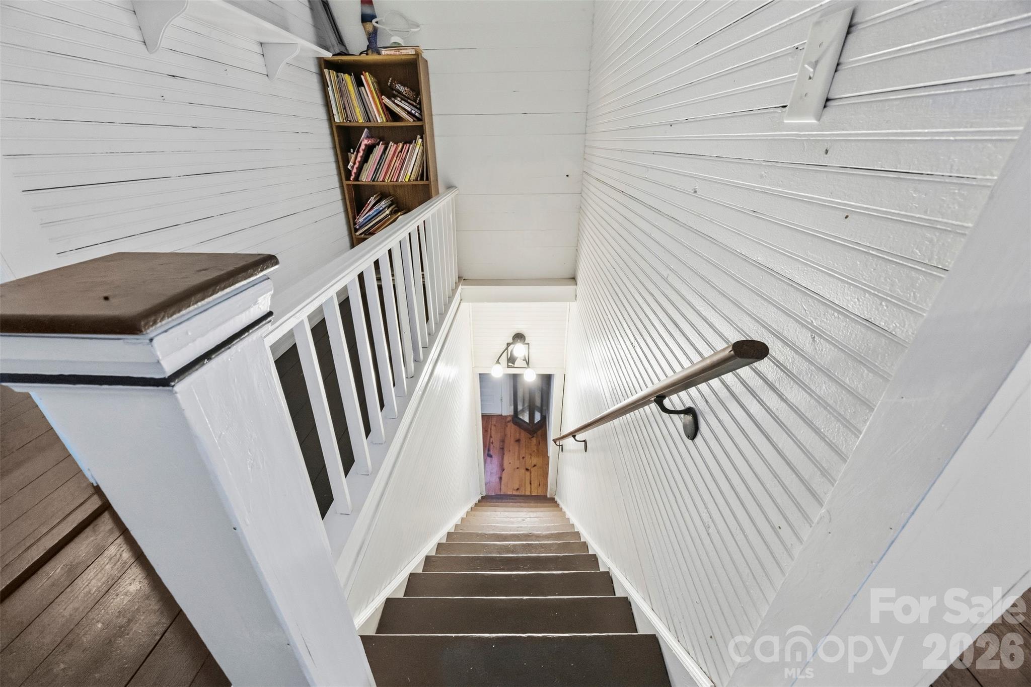 Upstairs - 322 E Main Street, Maiden