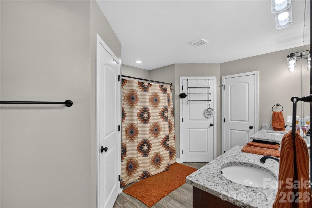 Single Family Residence at 130 Portman Lane, Statesville, photo 27 of 41