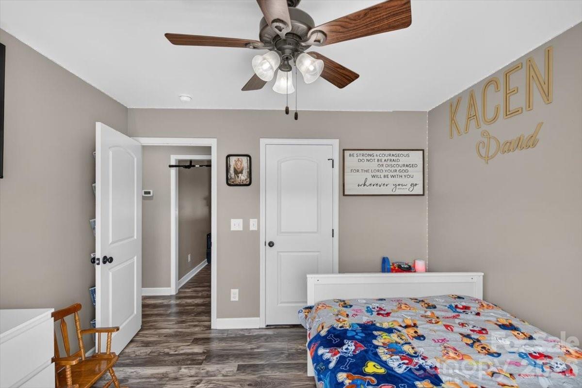 Single Family Residence at 130 Portman Lane, Statesville, photo 33 of 41