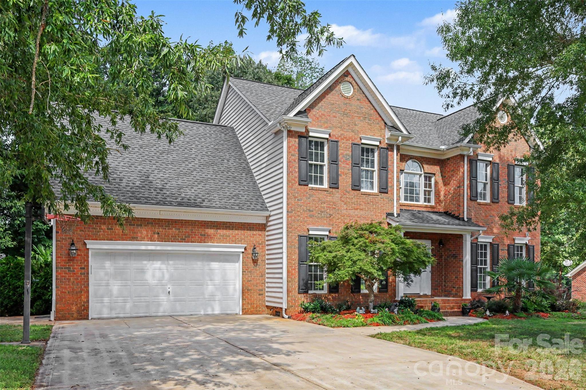 Single Family Residence at 10409 Persimmon Creek Drive, Mint Hill, photo 31 of 38