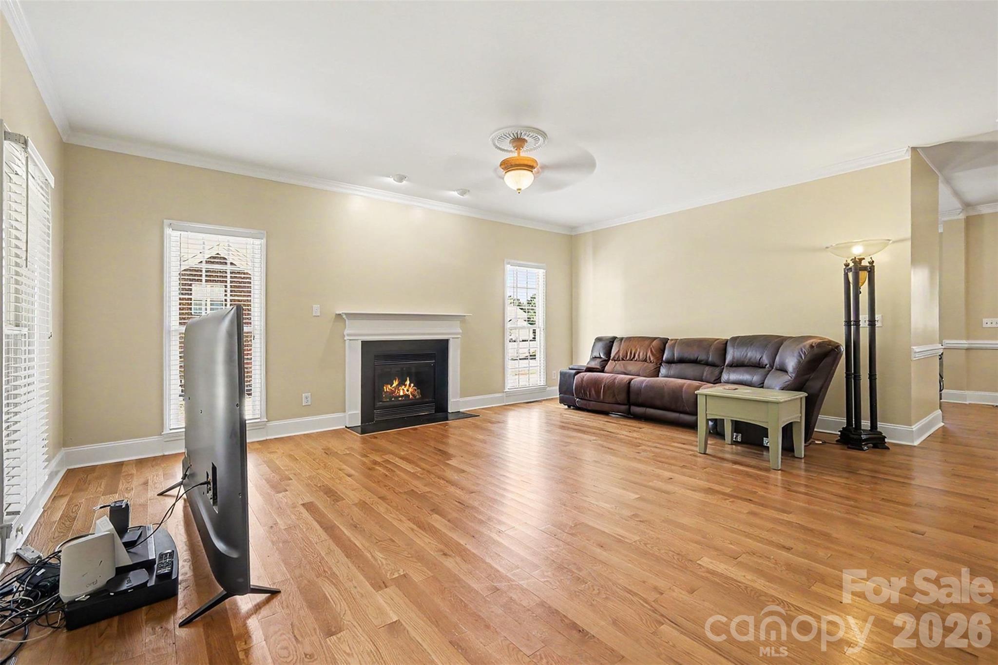 Single Family Residence at 10409 Persimmon Creek Drive, Mint Hill, photo 8 of 38