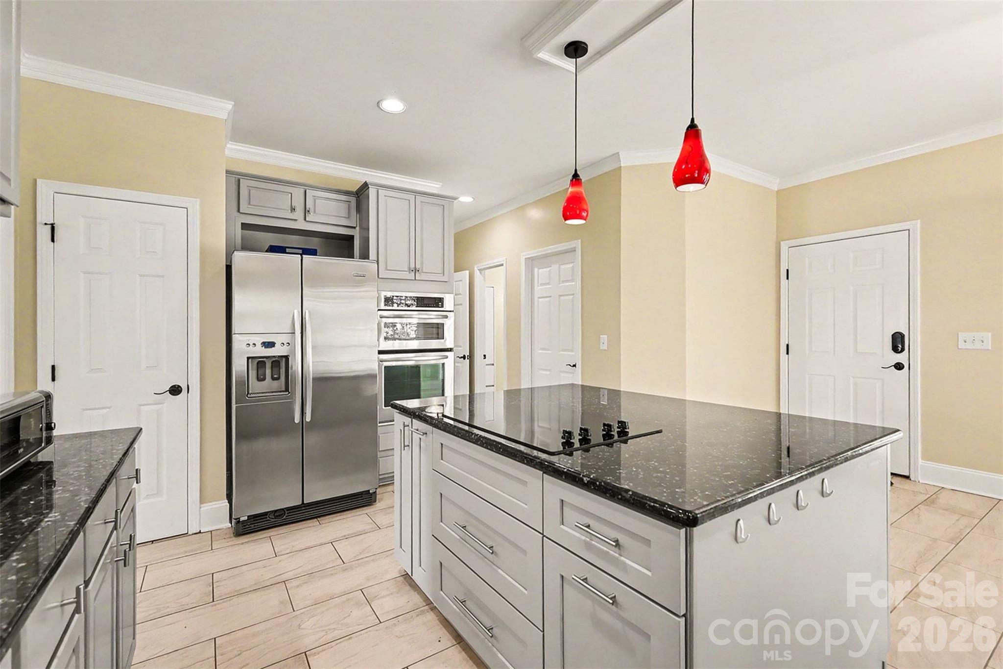 Single Family Residence at 10409 Persimmon Creek Drive, Mint Hill, photo 11 of 38
