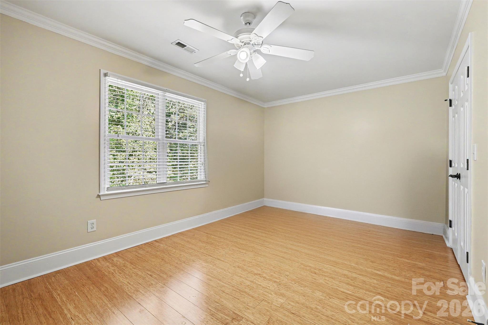 Single Family Residence at 10409 Persimmon Creek Drive, Mint Hill, photo 27 of 38