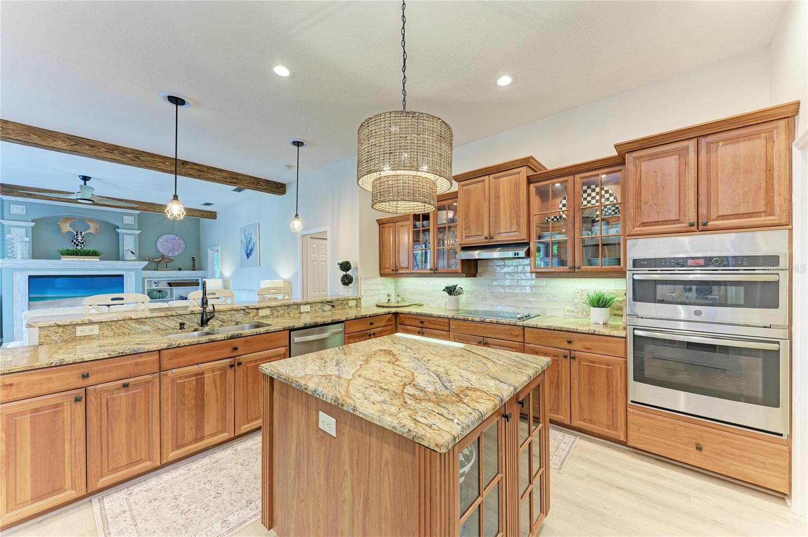 Single Family Residence at 2337 LITTLE COUNTRY RD, PARRISH, photo 19 of 72