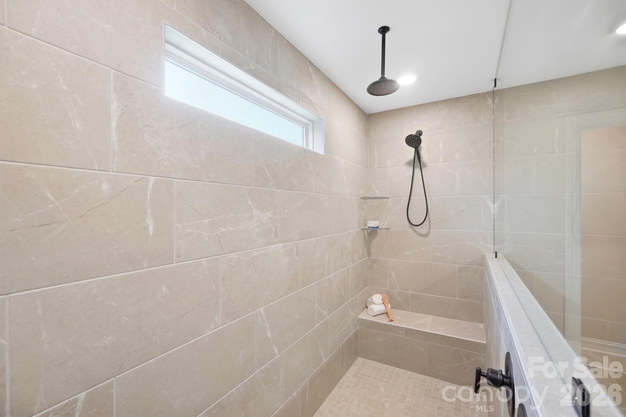 Spa Shower - 2549 Mabel Lane, Monroe
