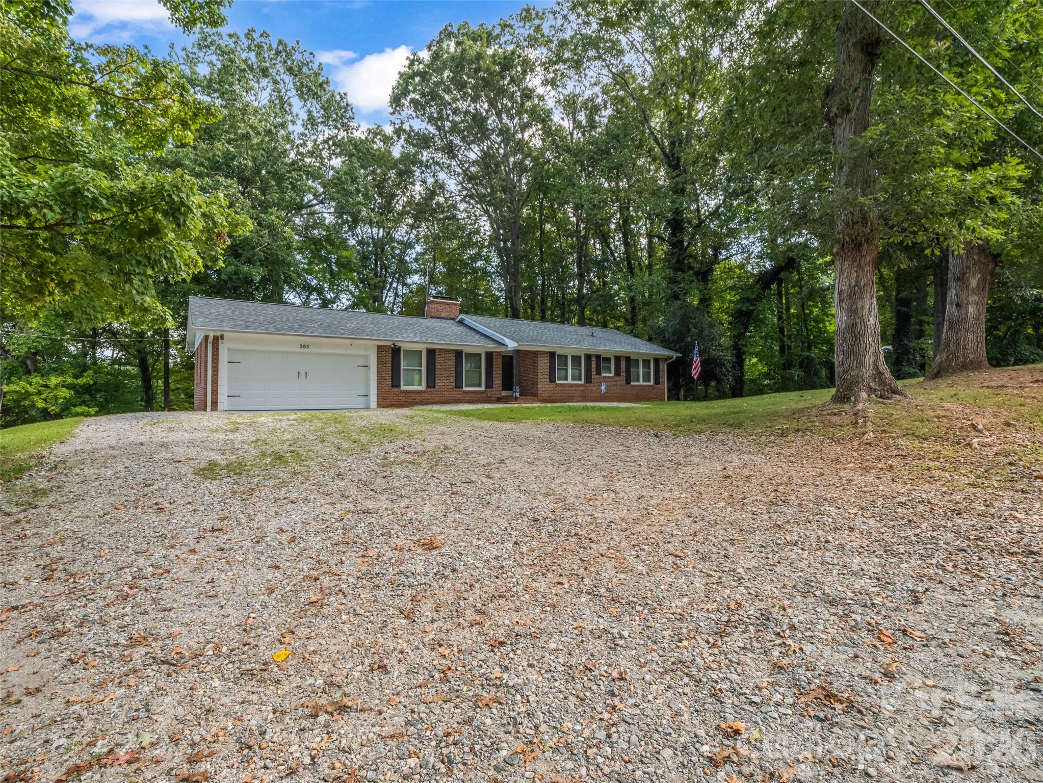Single Family Residence at 263 Blanton Street, Columbus, photo 5 of 45