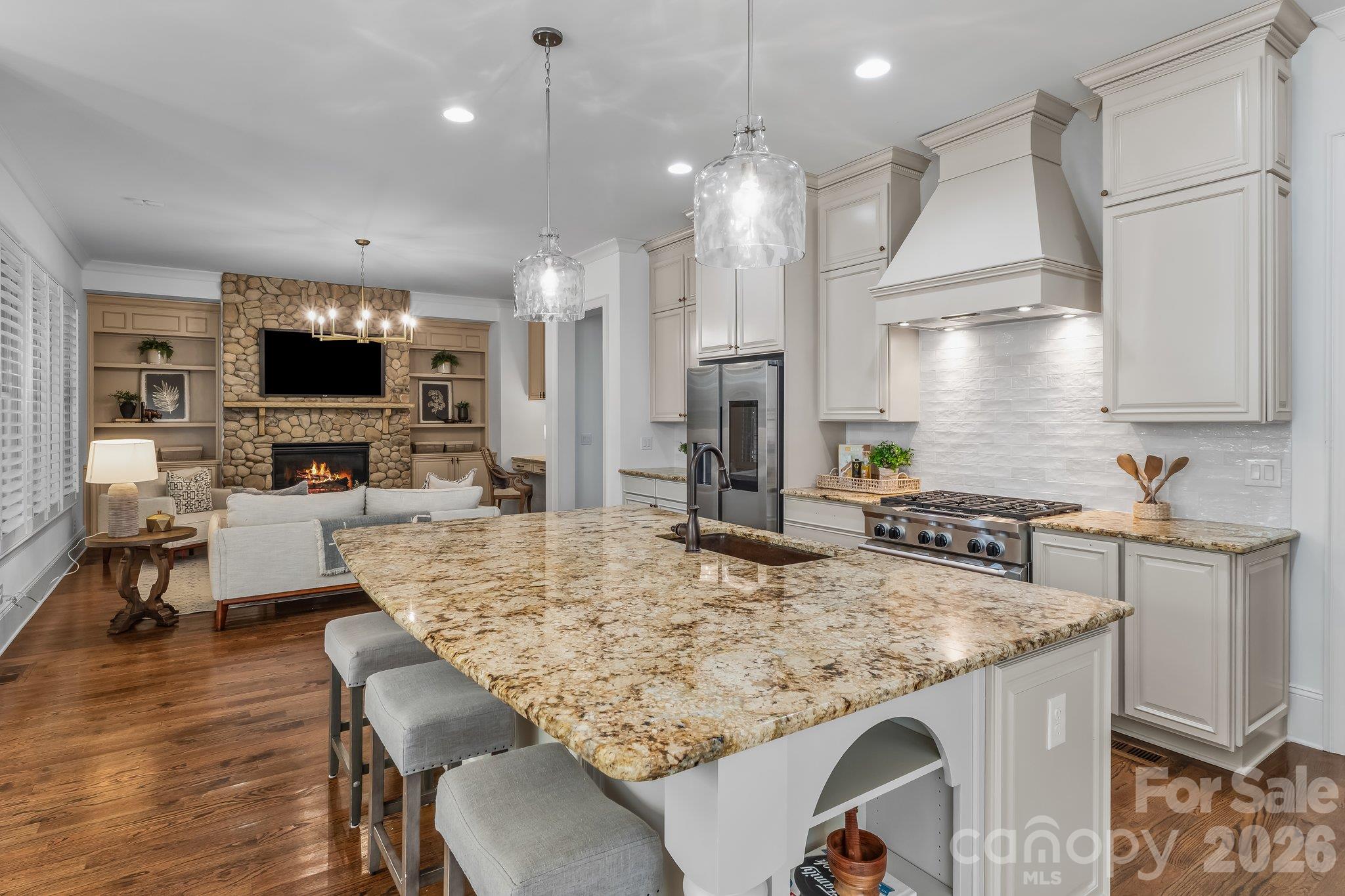 Open concept kitchen / keeping room - 227 Glenmoor Drive, Waxhaw