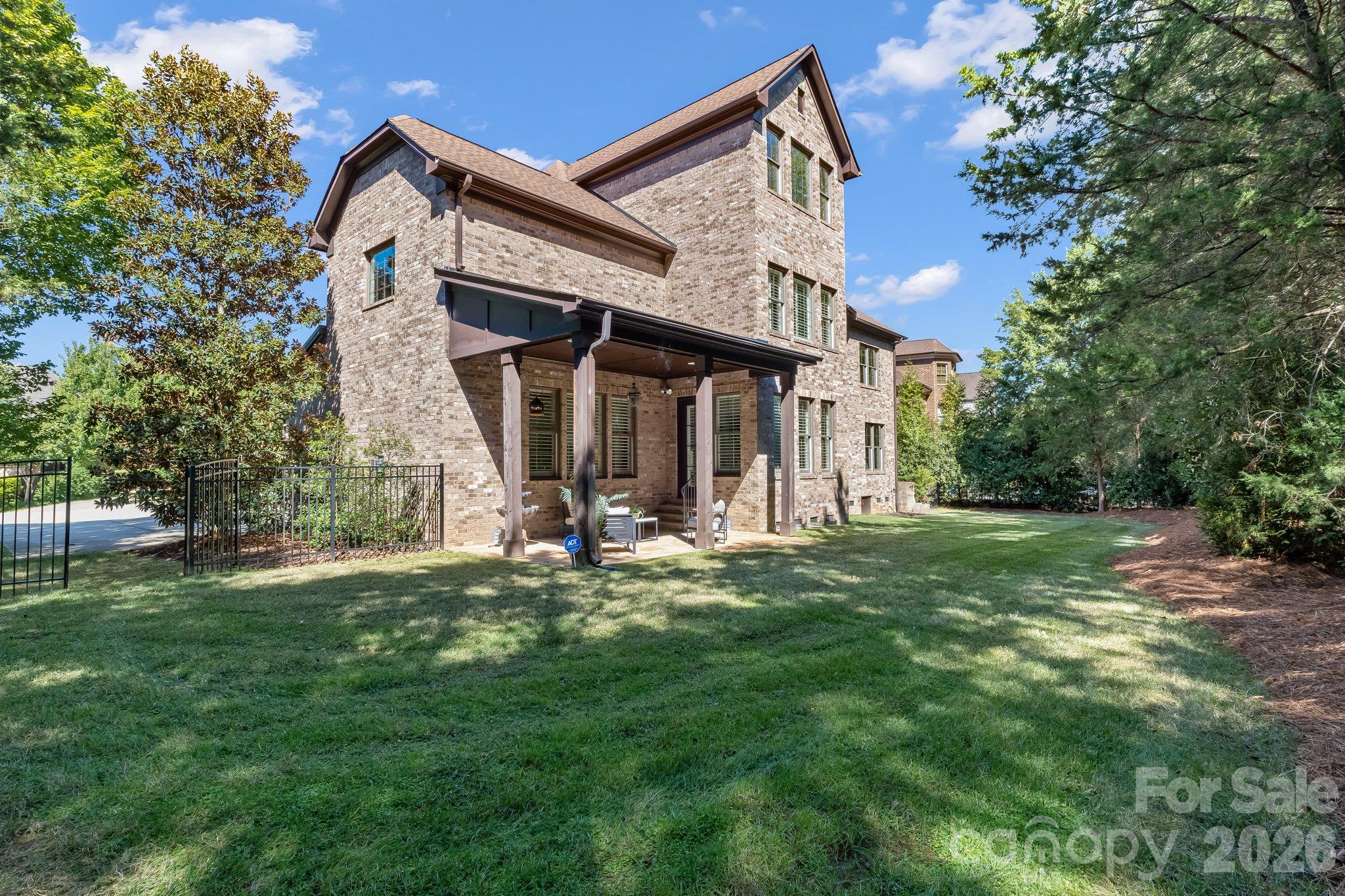 Single Family Residence at 227 Glenmoor Drive, Waxhaw, photo 43 of 45