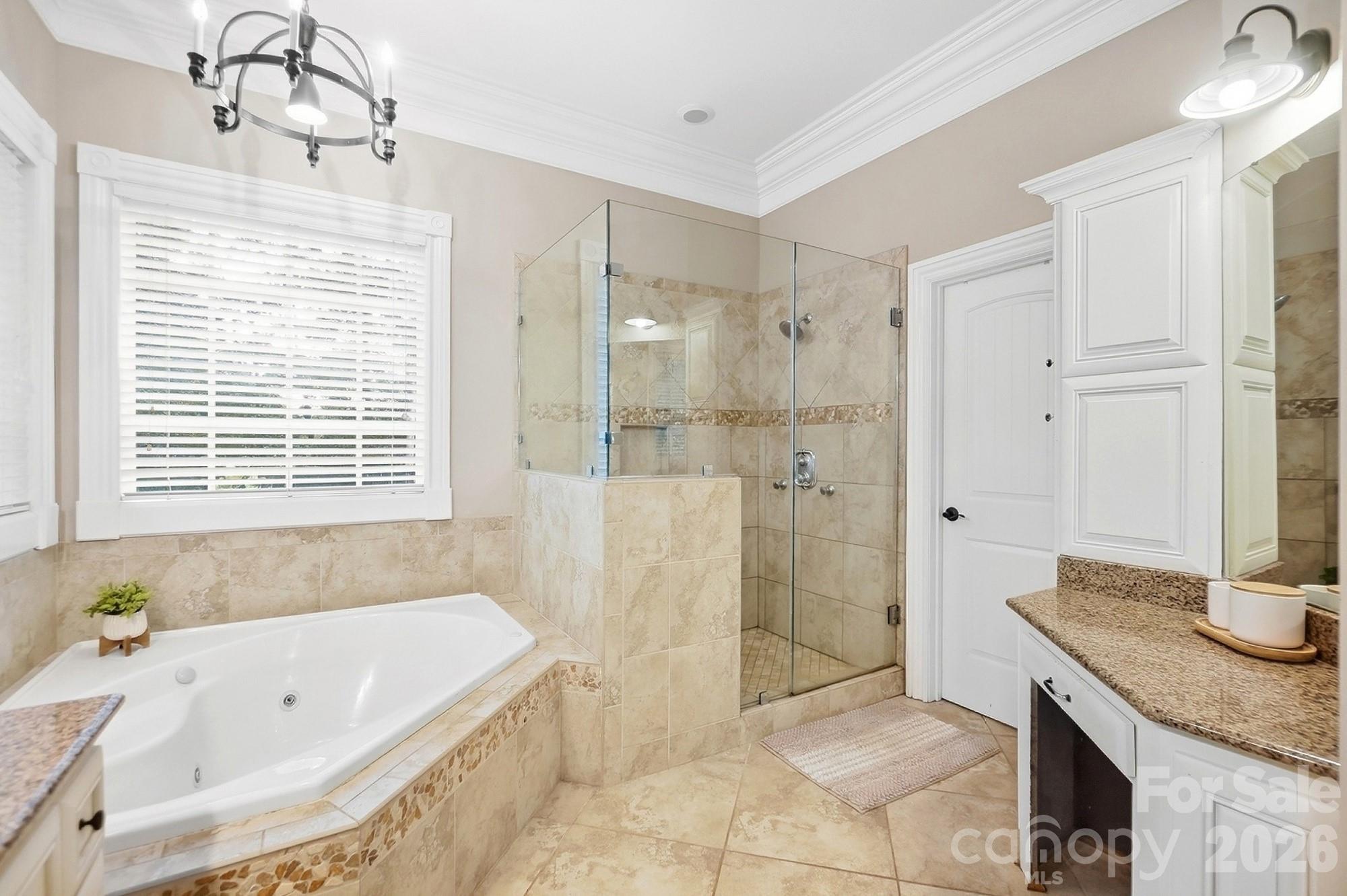 Primary Bathroom Suite - 2930 Sweetgrass Lane, Monroe