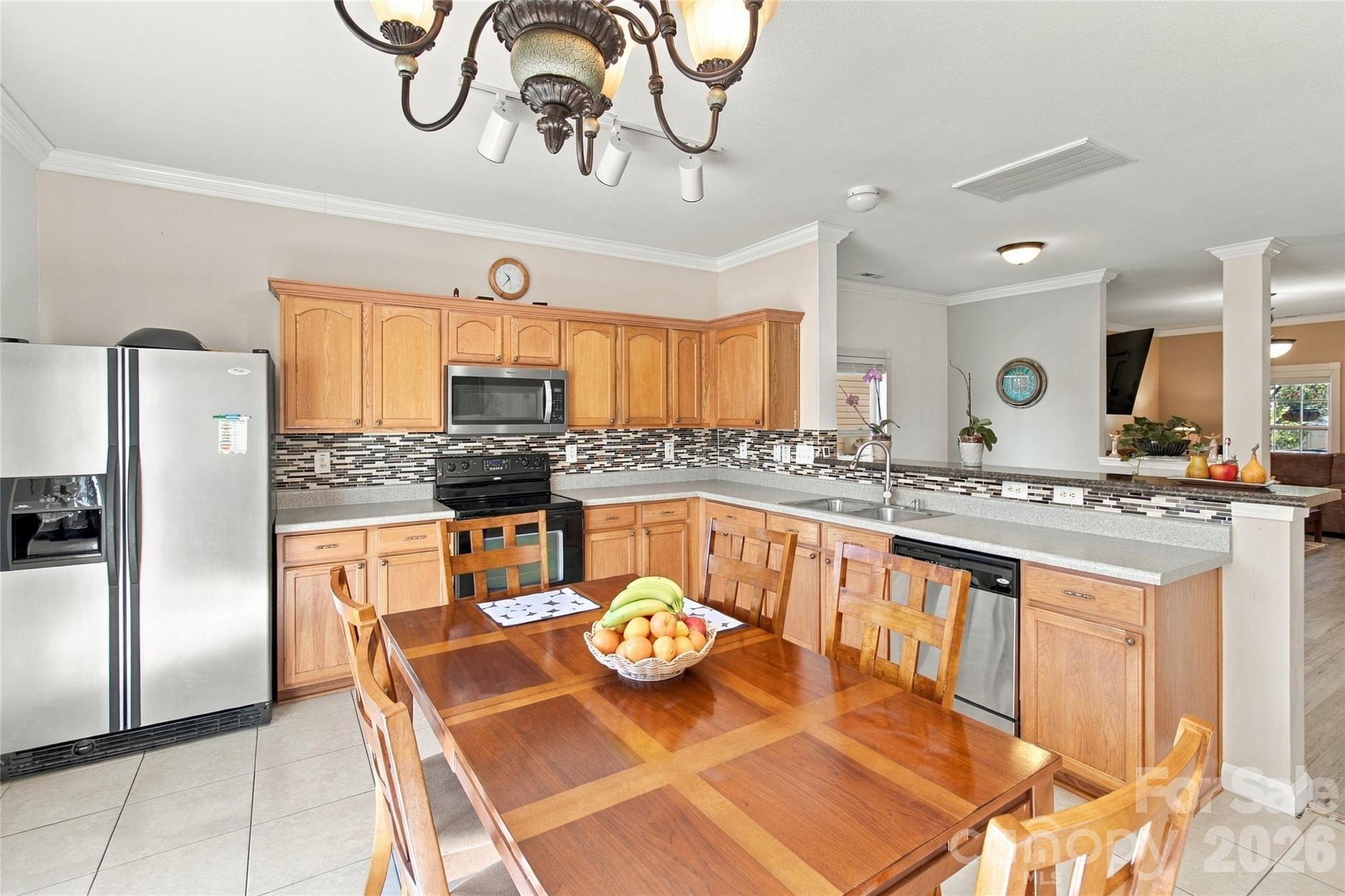 Single Family Residence at 968 Willow Creek Drive, Gastonia, photo 11 of 28