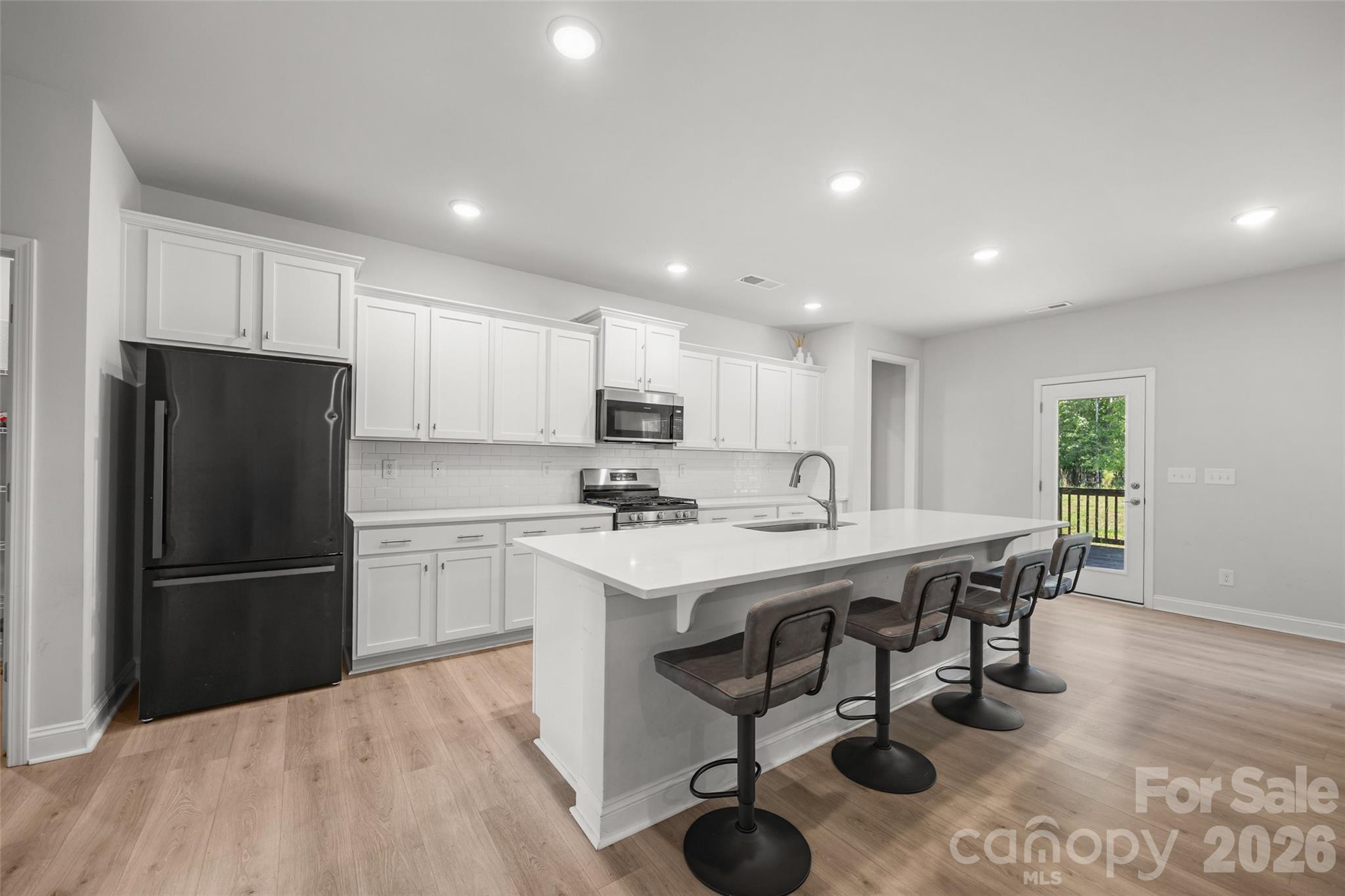 Single Family Residence at 1759 Silver Birch Road, York, photo 6 of 30