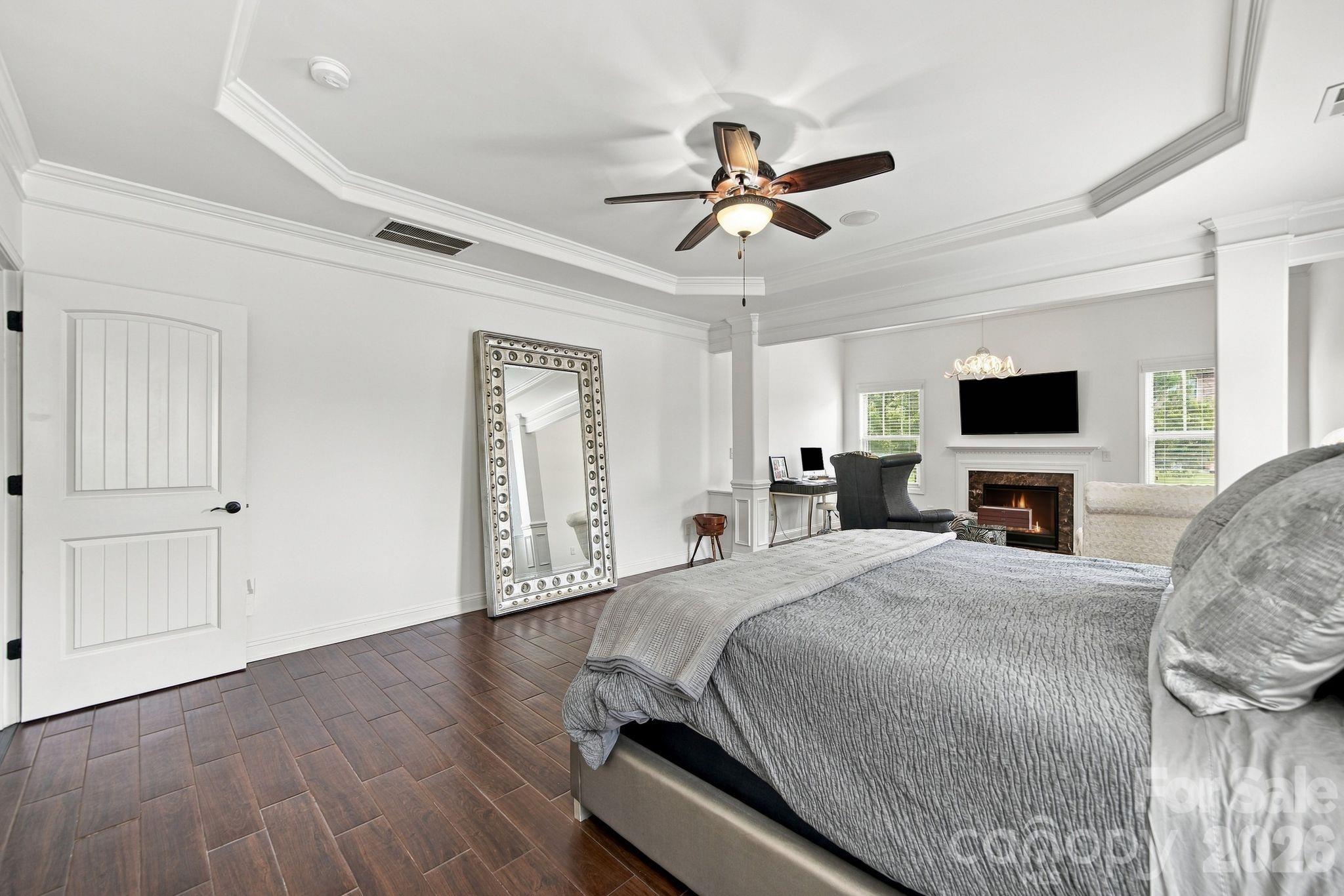 Single Family Residence at 13411 Crystal Springs Drive, Huntersville, photo 16 of 48