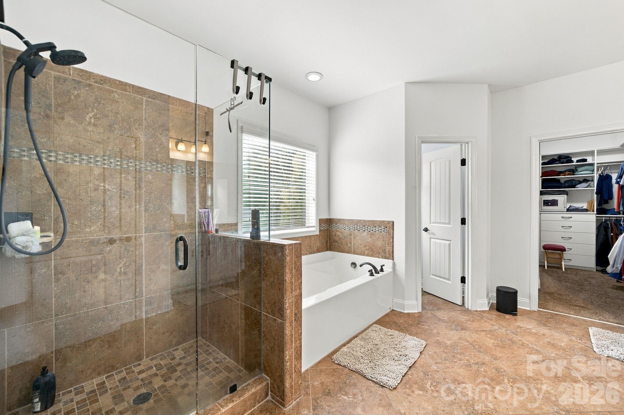 Single Family Residence at 13411 Crystal Springs Drive, Huntersville, photo 19 of 48