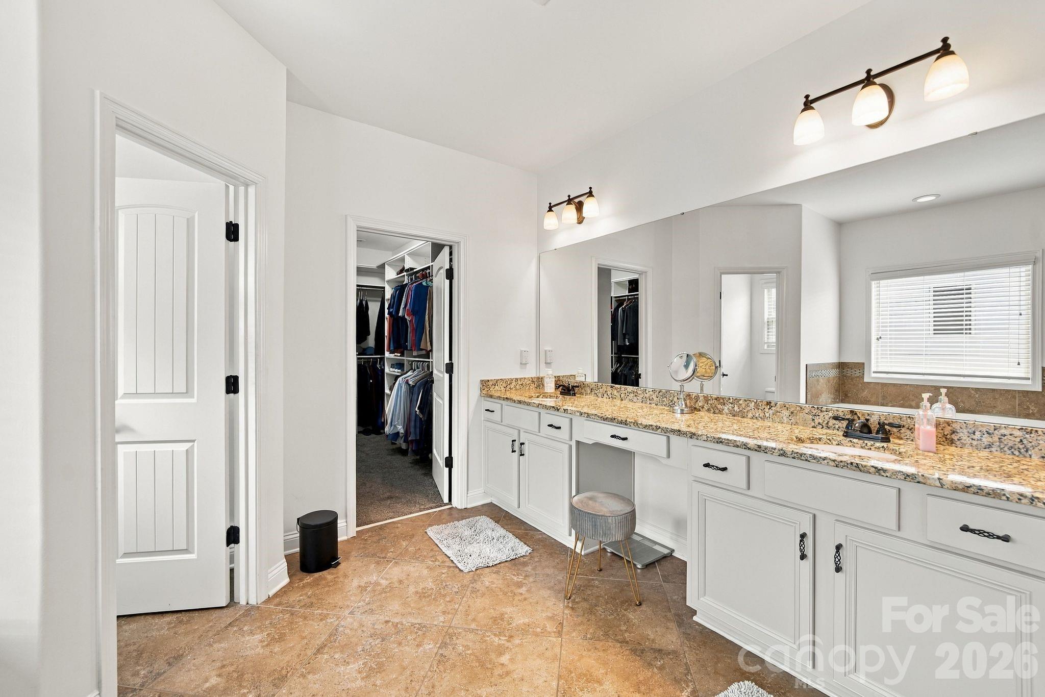 Single Family Residence at 13411 Crystal Springs Drive, Huntersville, photo 20 of 48