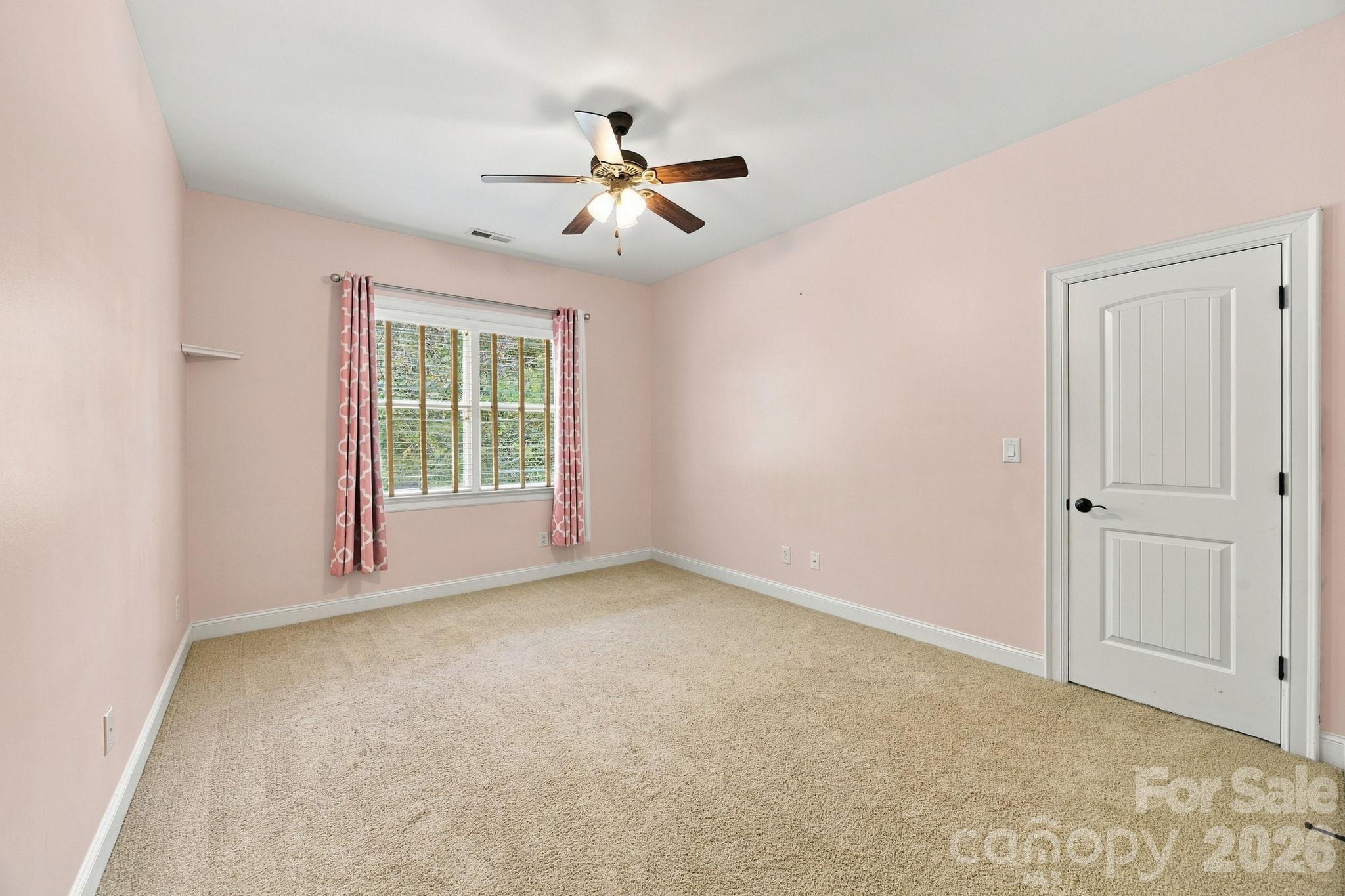 Upper level bedroom - 7481 Brotherton Road, Denver