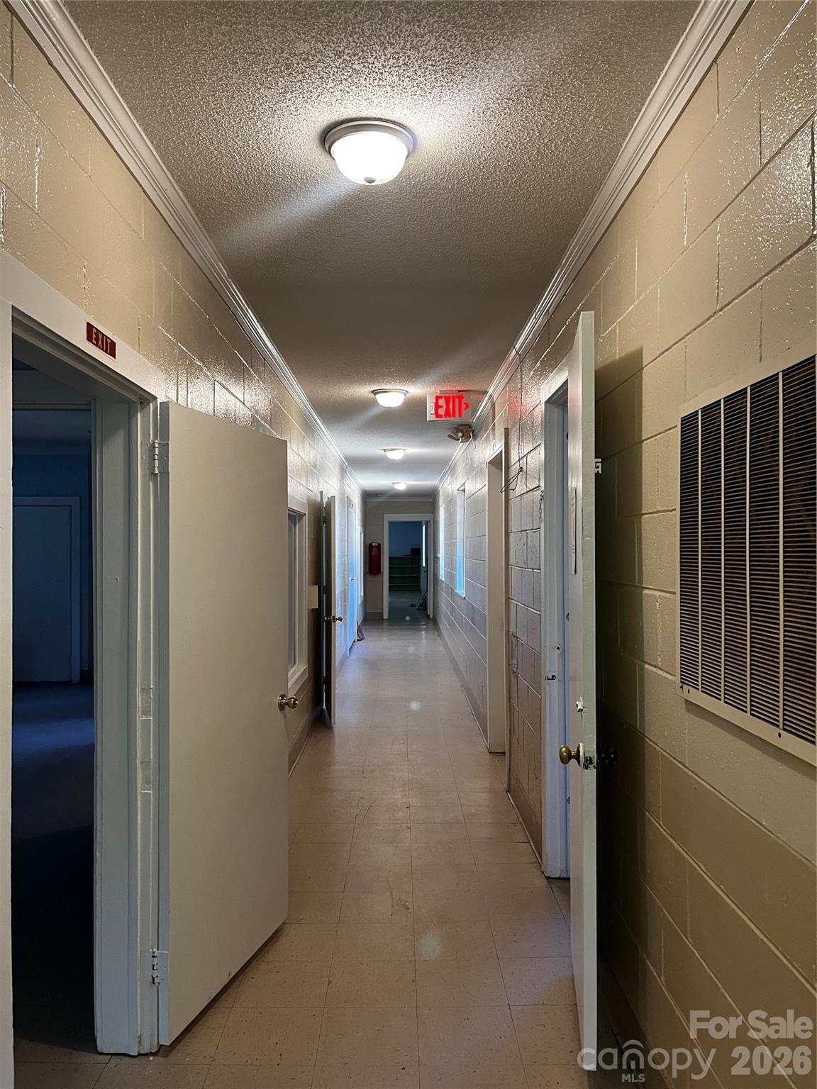 Office at 925 NE 5th Street NE, Hickory, photo 4 of 8