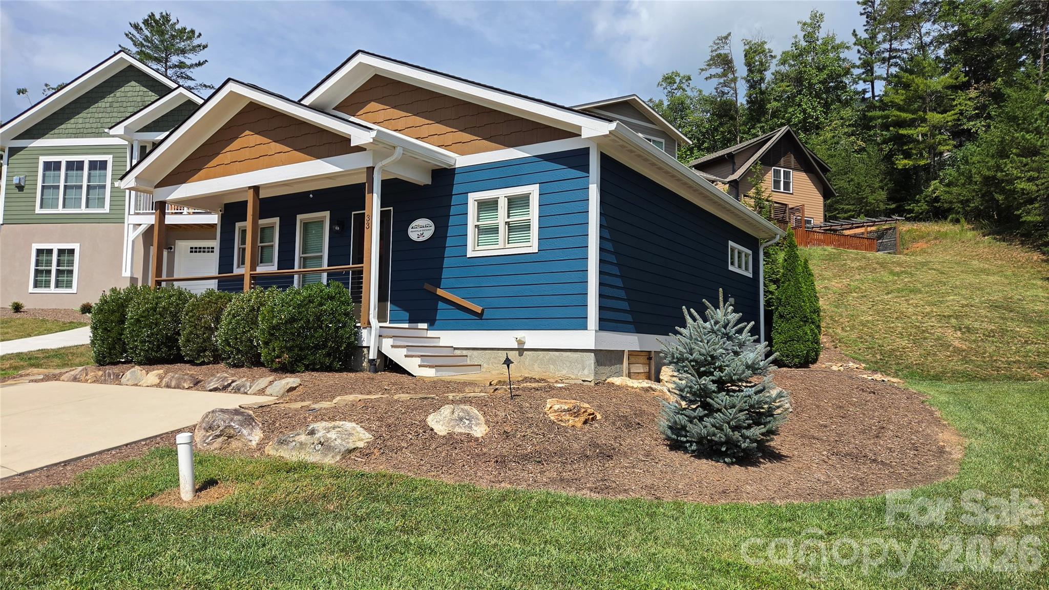 Single Family Residence at 33 Westside Village Road, Fairview, photo 5 of 21